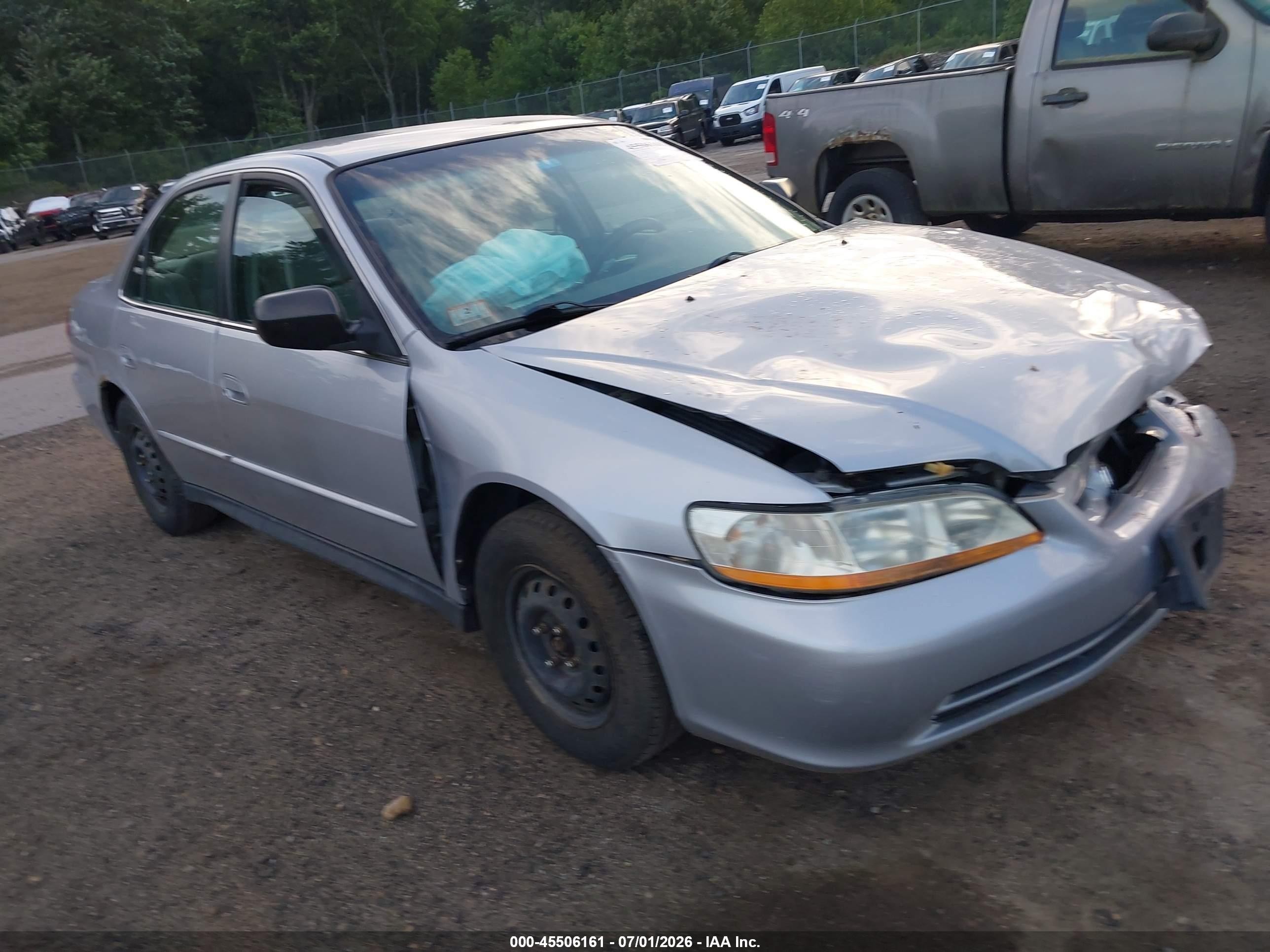 2001 Honda Accord Value Package Silver vin: 1HGCF86661A093187