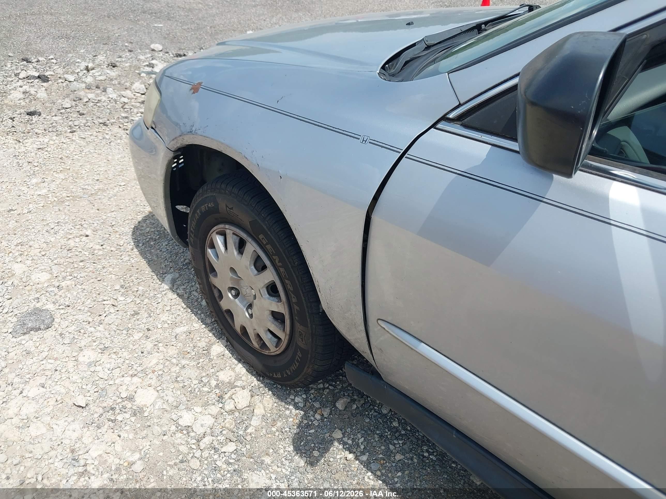 2001 Honda Accord Value Package Silver vin: 1HGCF86661A122221