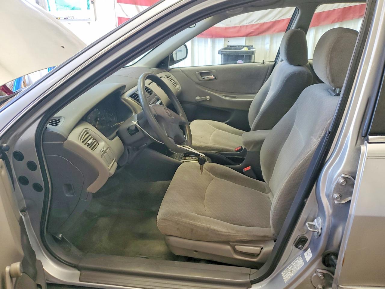 2002 Honda Accord Value Серебряный vin: 1HGCF86662A163921