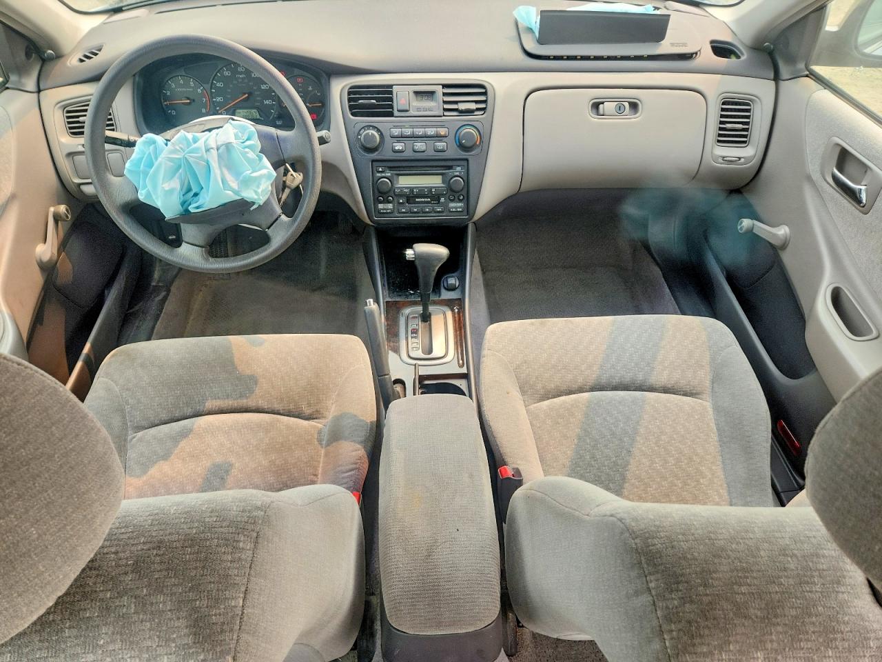 2001 Honda Accord Value Silver vin: 1HGCF86681A121684