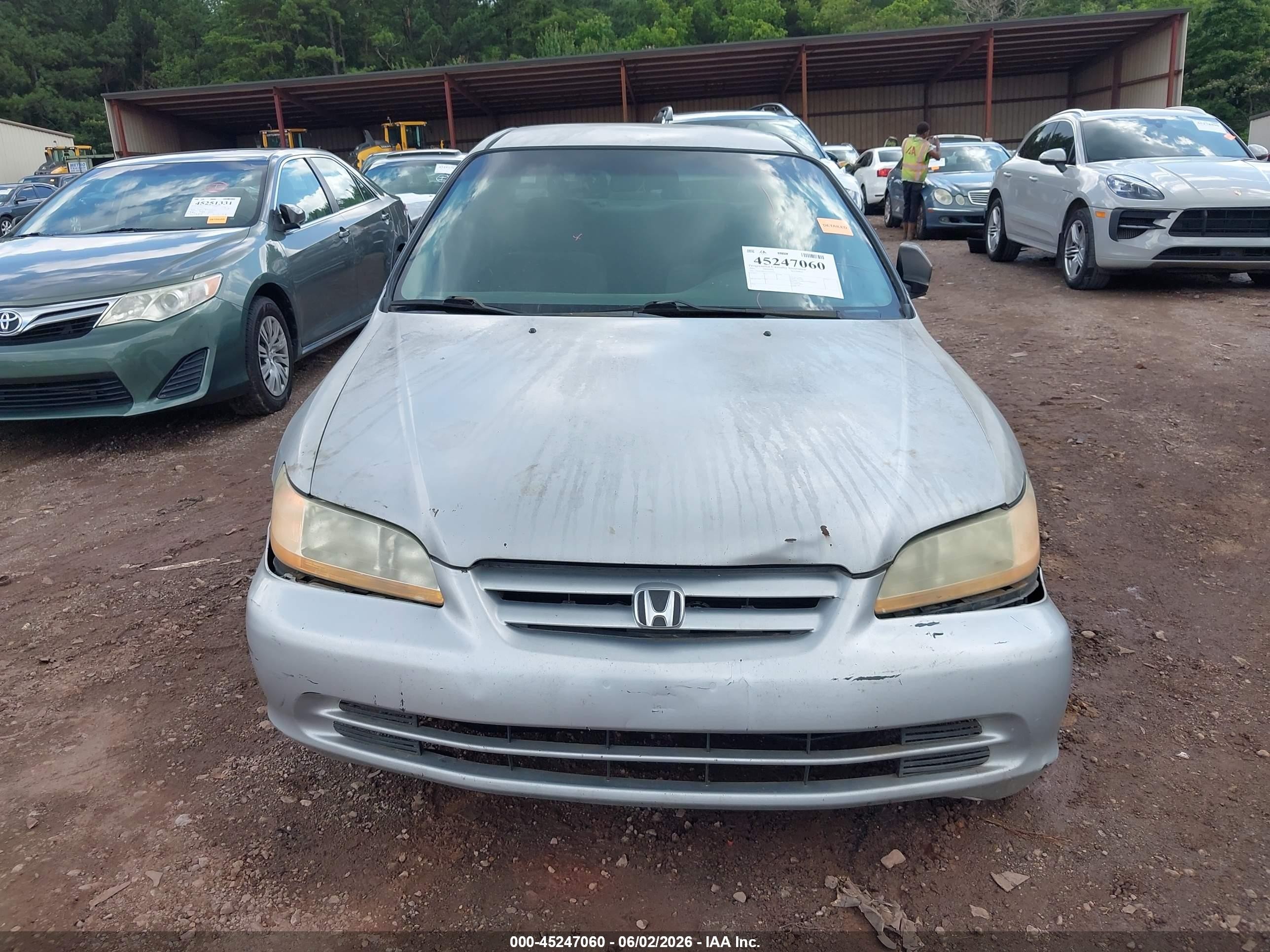 2001 Honda Accord Value Package Silver vin: 1HGCF866X1A104501