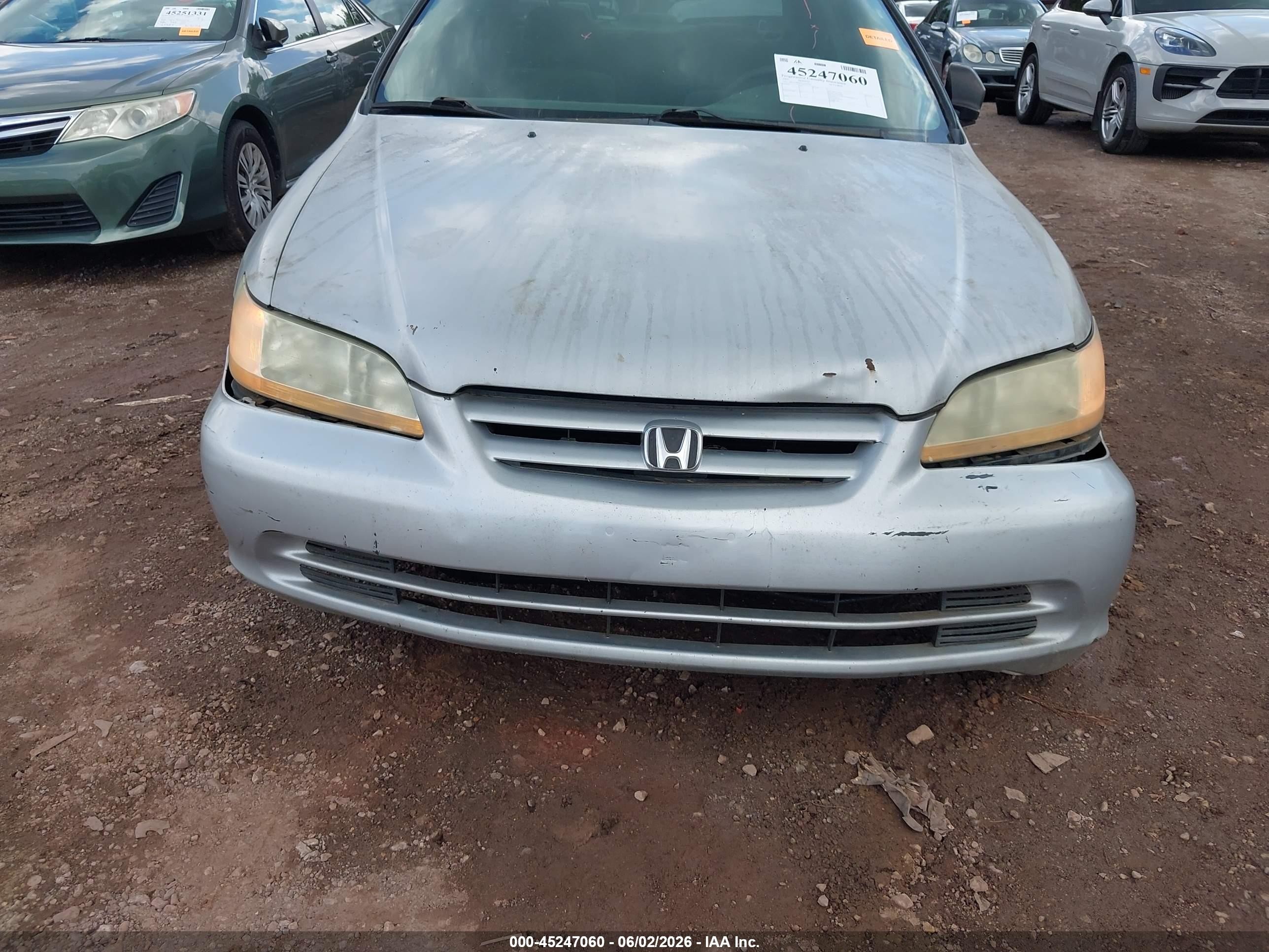 2001 Honda Accord Value Package Silver vin: 1HGCF866X1A104501