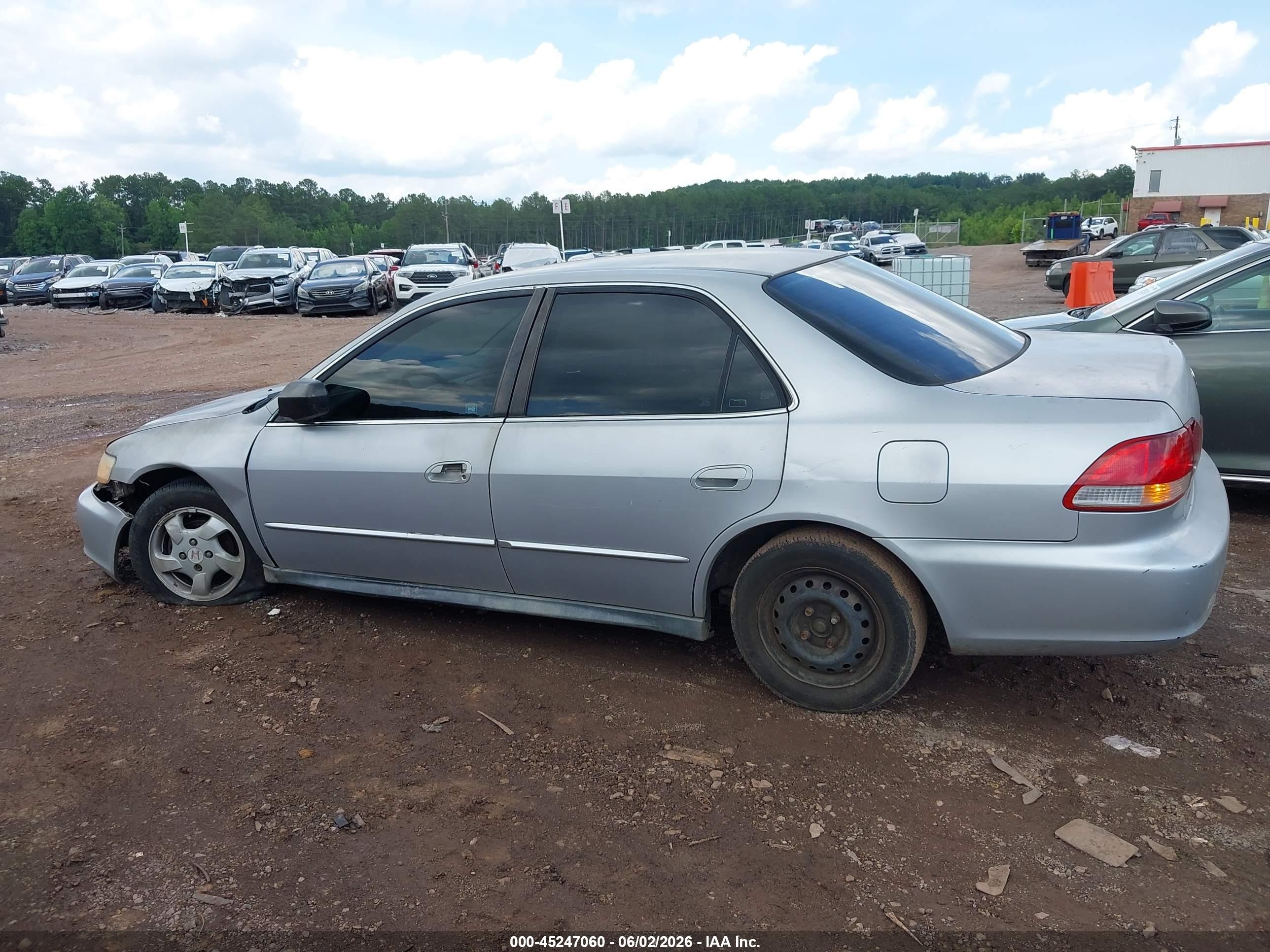 2001 Honda Accord Value Package Silver vin: 1HGCF866X1A104501