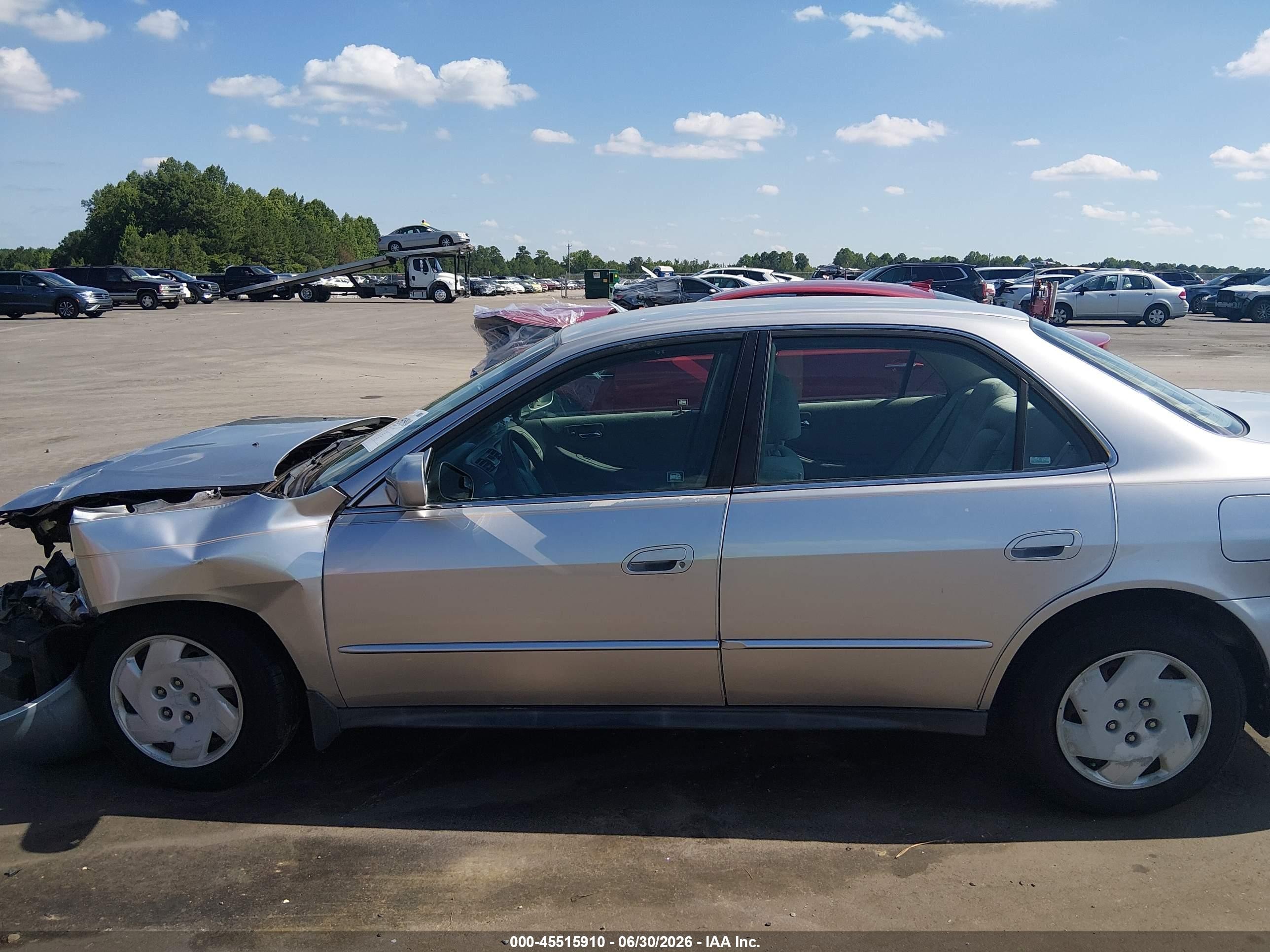2002 Honda Accord 3.0 Lx Серебряный vin: 1HGCG16402A015377