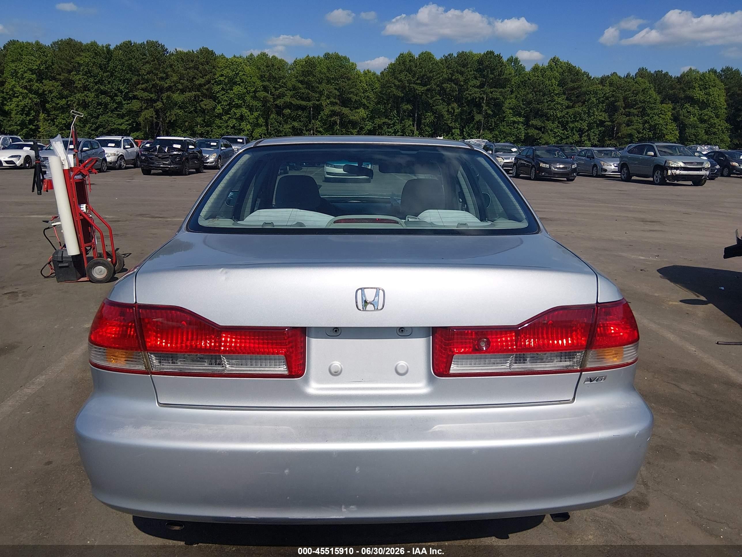 2002 Honda Accord 3.0 Lx Серебряный vin: 1HGCG16402A015377