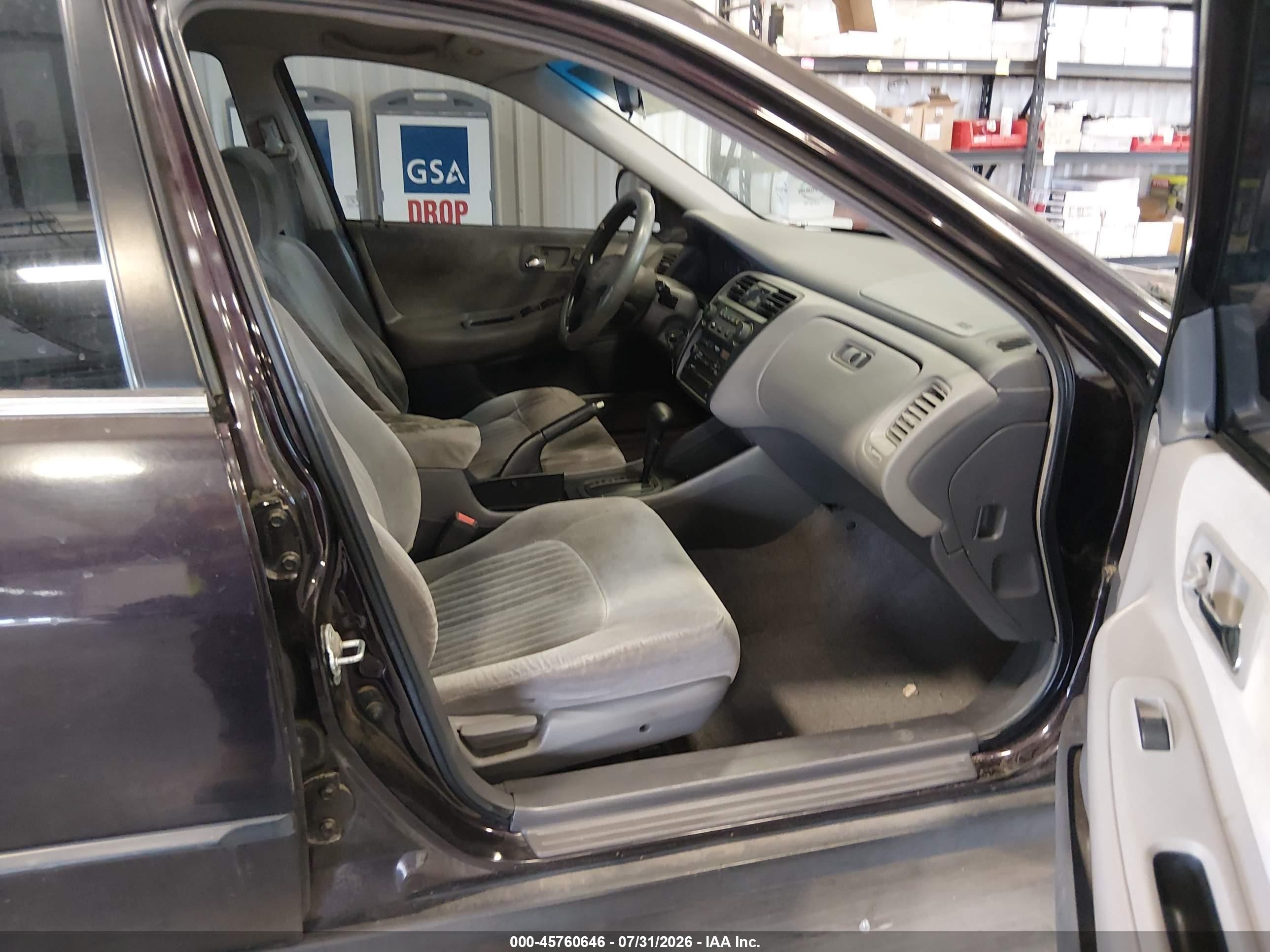 1998 Honda Accord Lx V6 Purple vin: 1HGCG1641WA013322