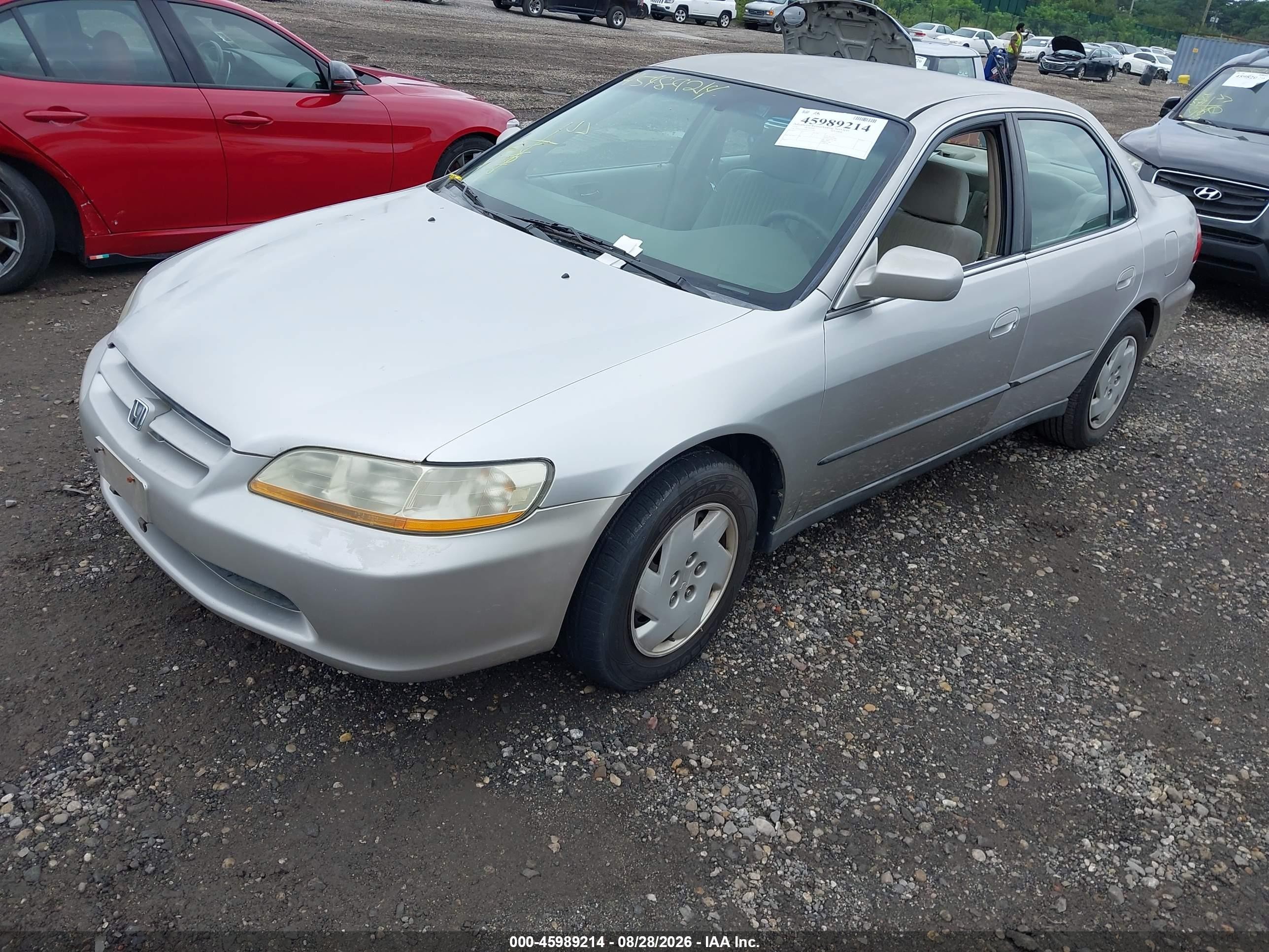 1998 Honda Accord Lx V6 Silver vin: 1HGCG1642WA013183