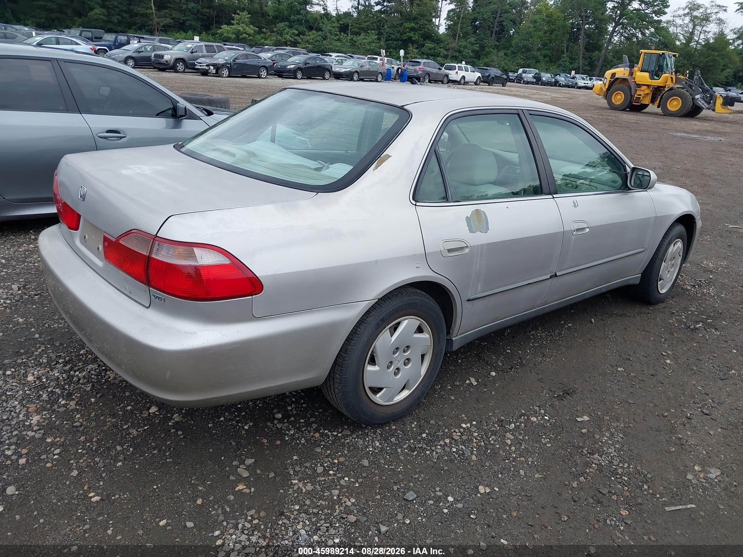 1998 Honda Accord Lx V6 Silver vin: 1HGCG1642WA013183