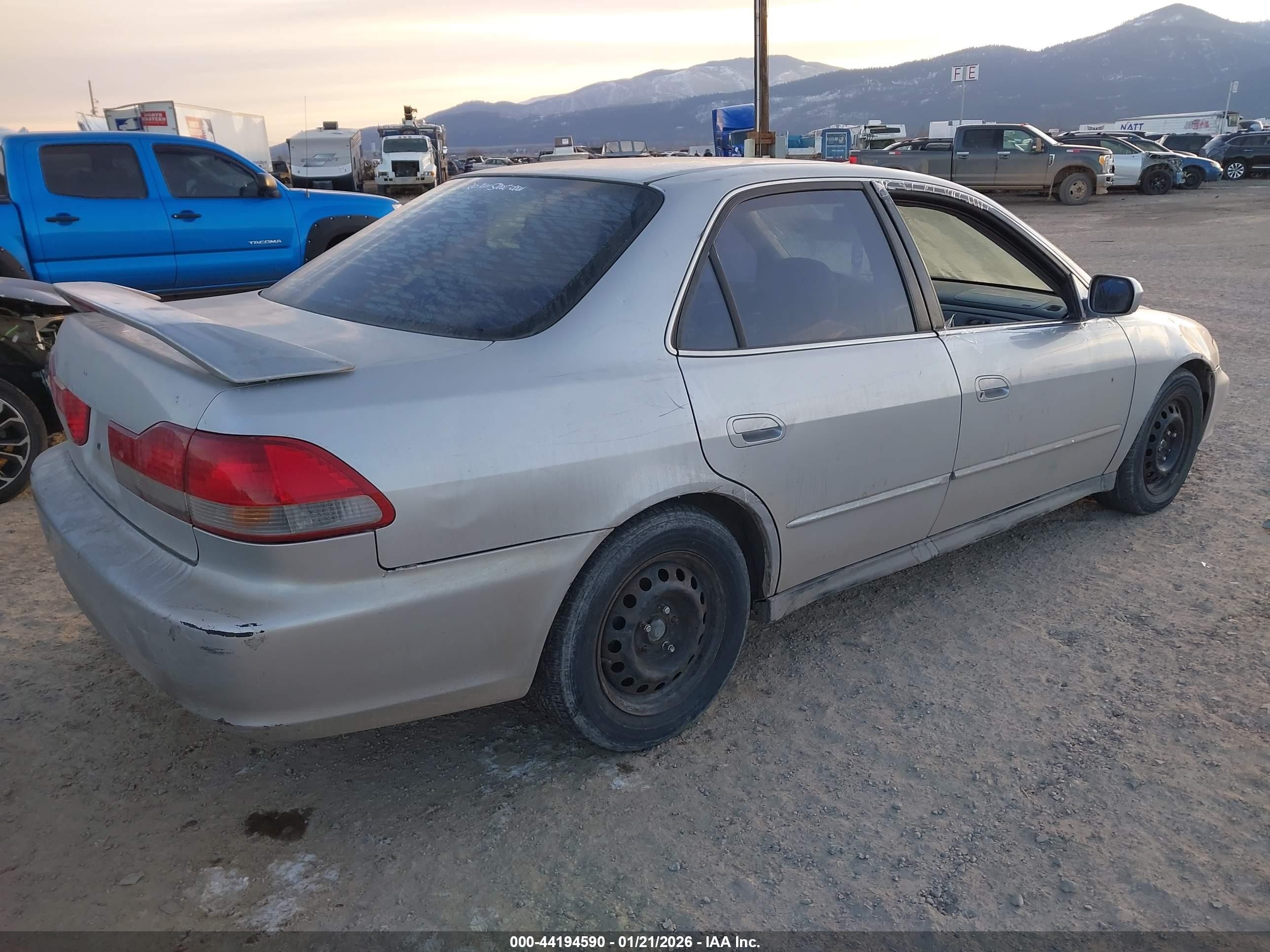 2001 Honda Accord 3.0 Lx Серебряный vin: 1HGCG16441A073314