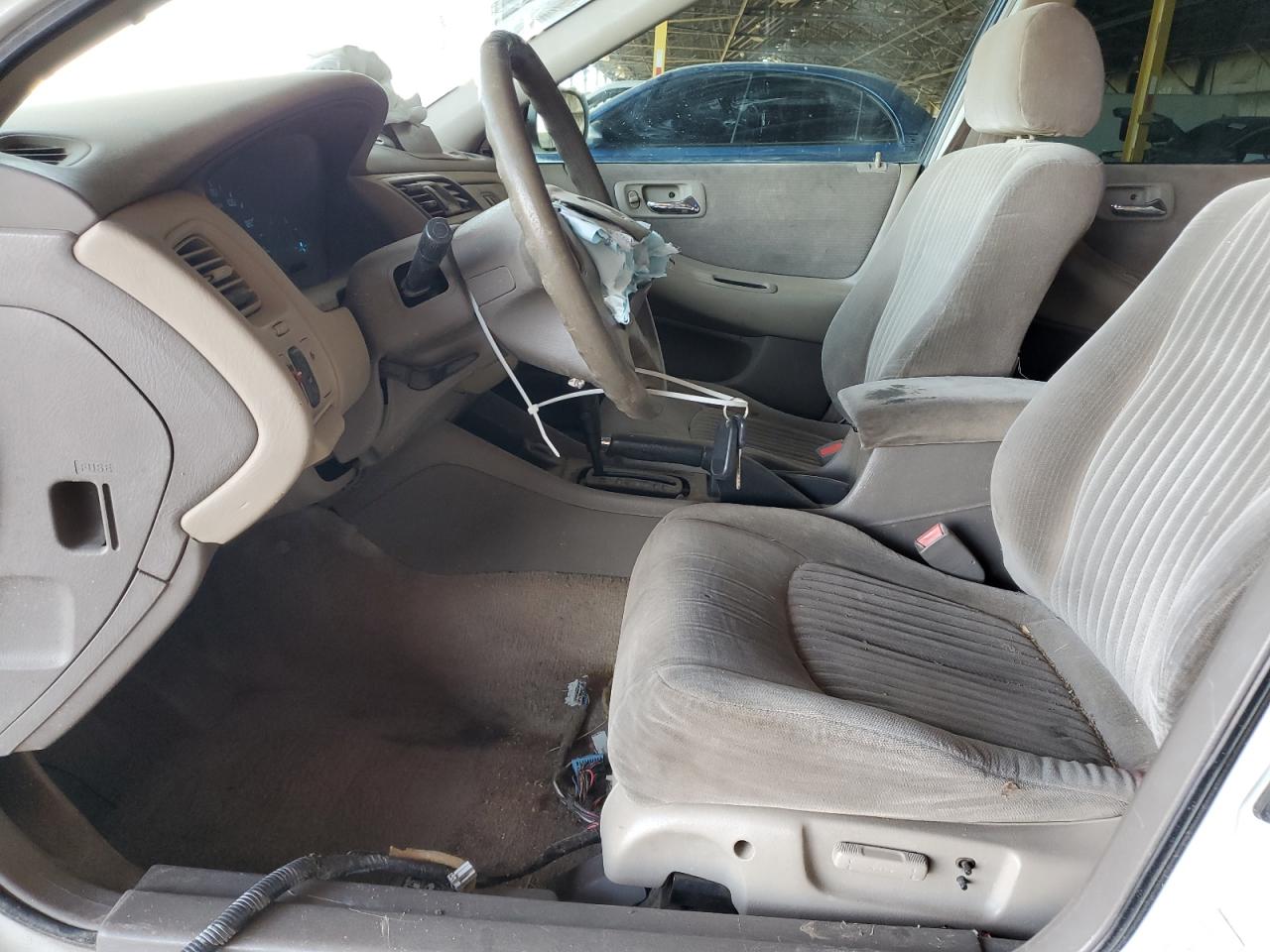 1998 Honda Accord Lx White vin: 1HGCG1644WA000466