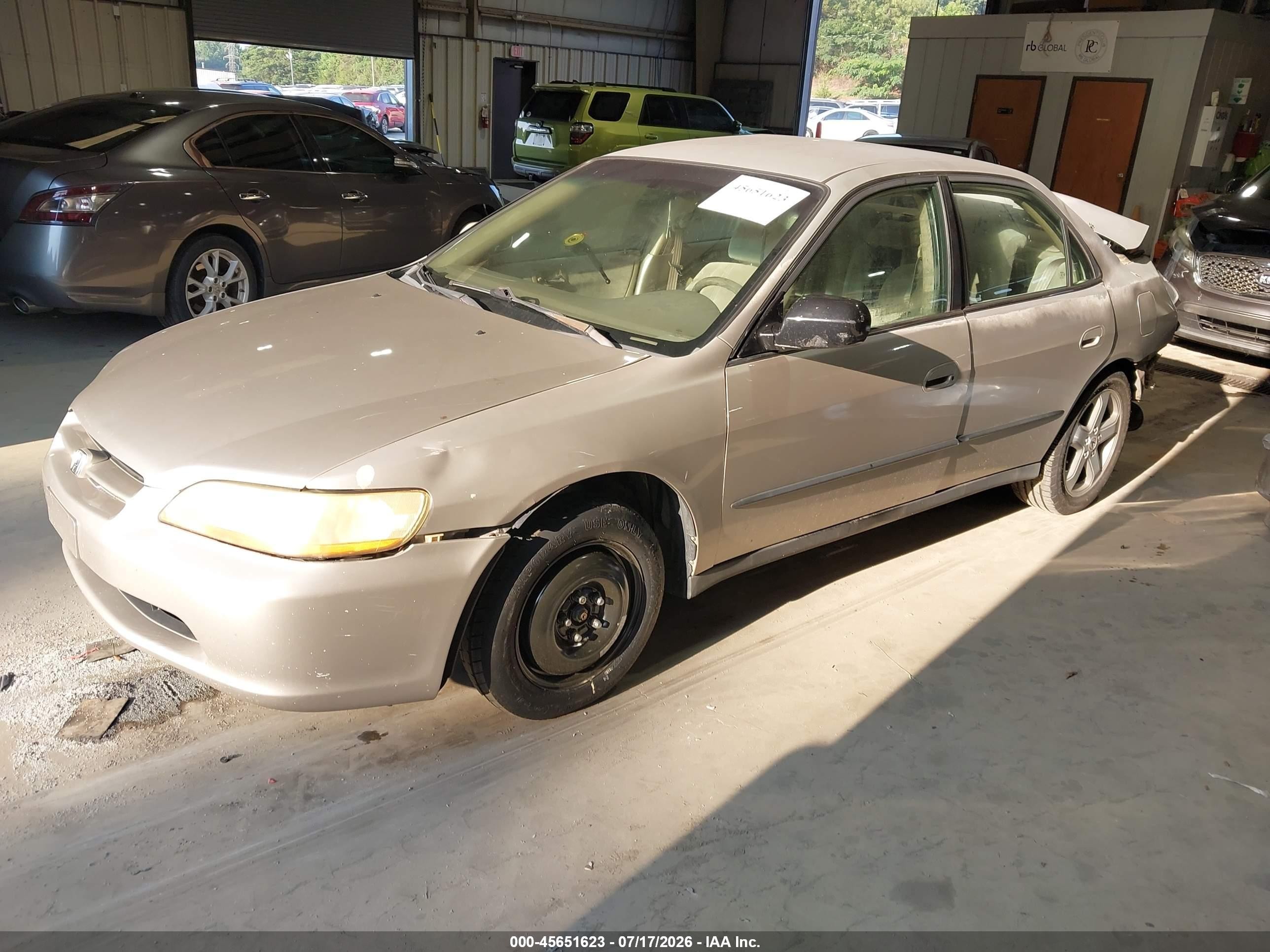 1999 Honda Accord Lx V6 Champagne vin: 1HGCG1644XA057770