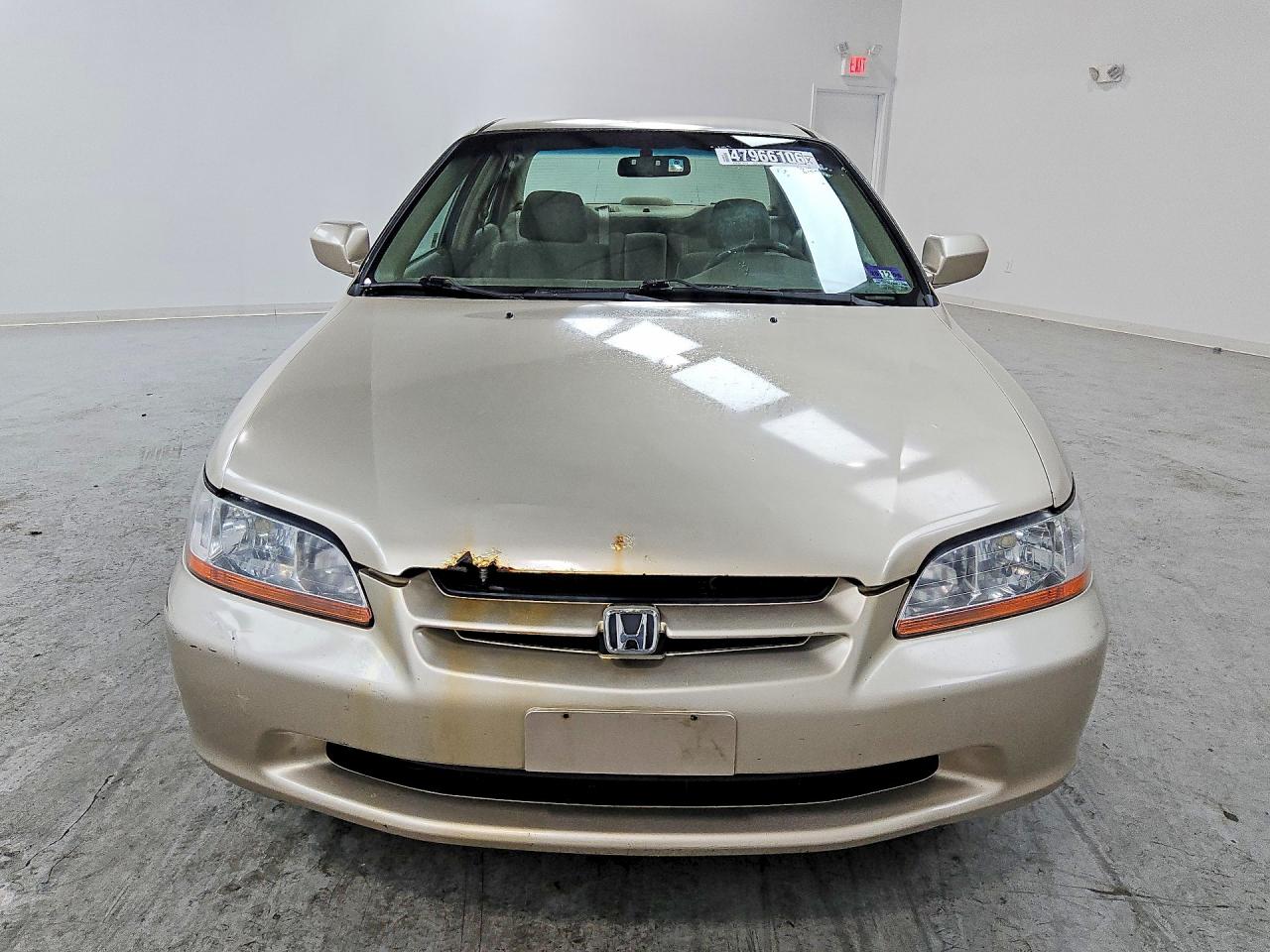 2000 Honda Accord Lx Tan vin: 1HGCG1644YA009235