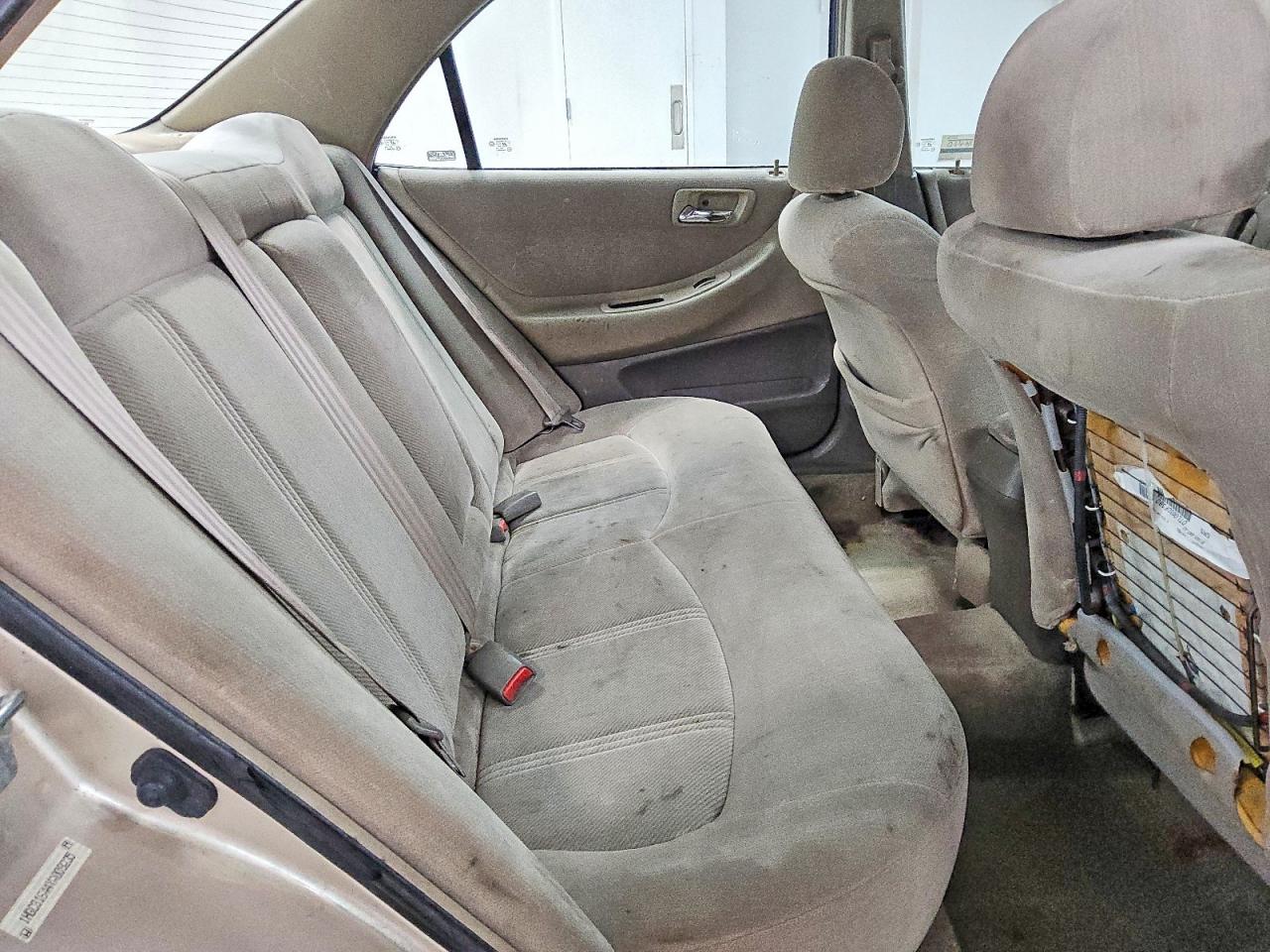 2000 Honda Accord Lx Tan vin: 1HGCG1644YA009235