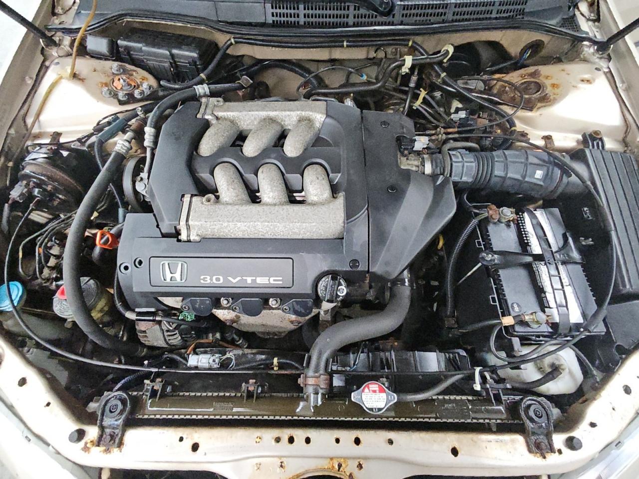 2000 Honda Accord Lx Tan vin: 1HGCG1644YA009235 Damage: Brake Fluid, Low Fluid, Unacceptable