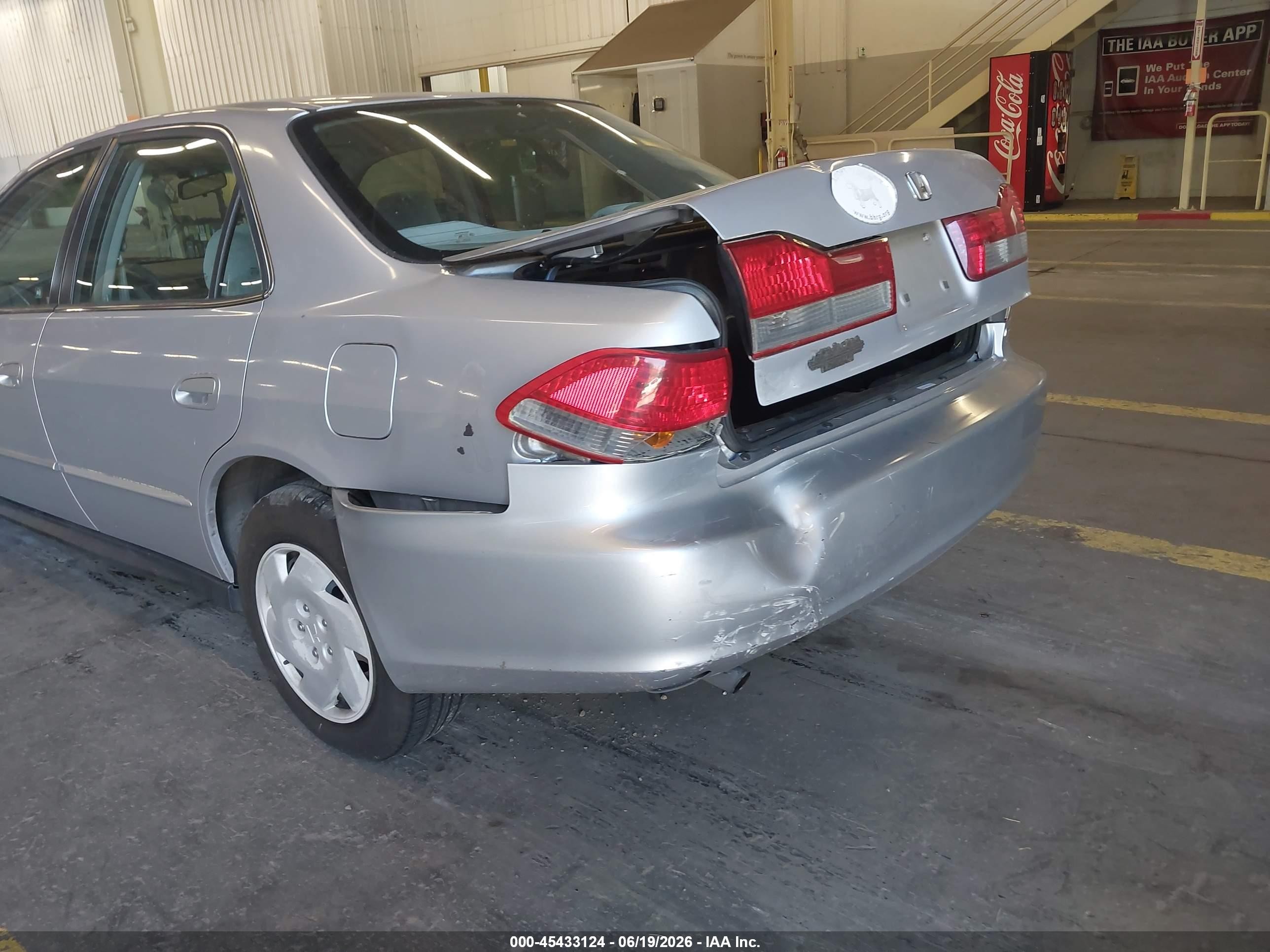 2001 Honda Accord 3.0 Lx Silver vin: 1HGCG16451A012117