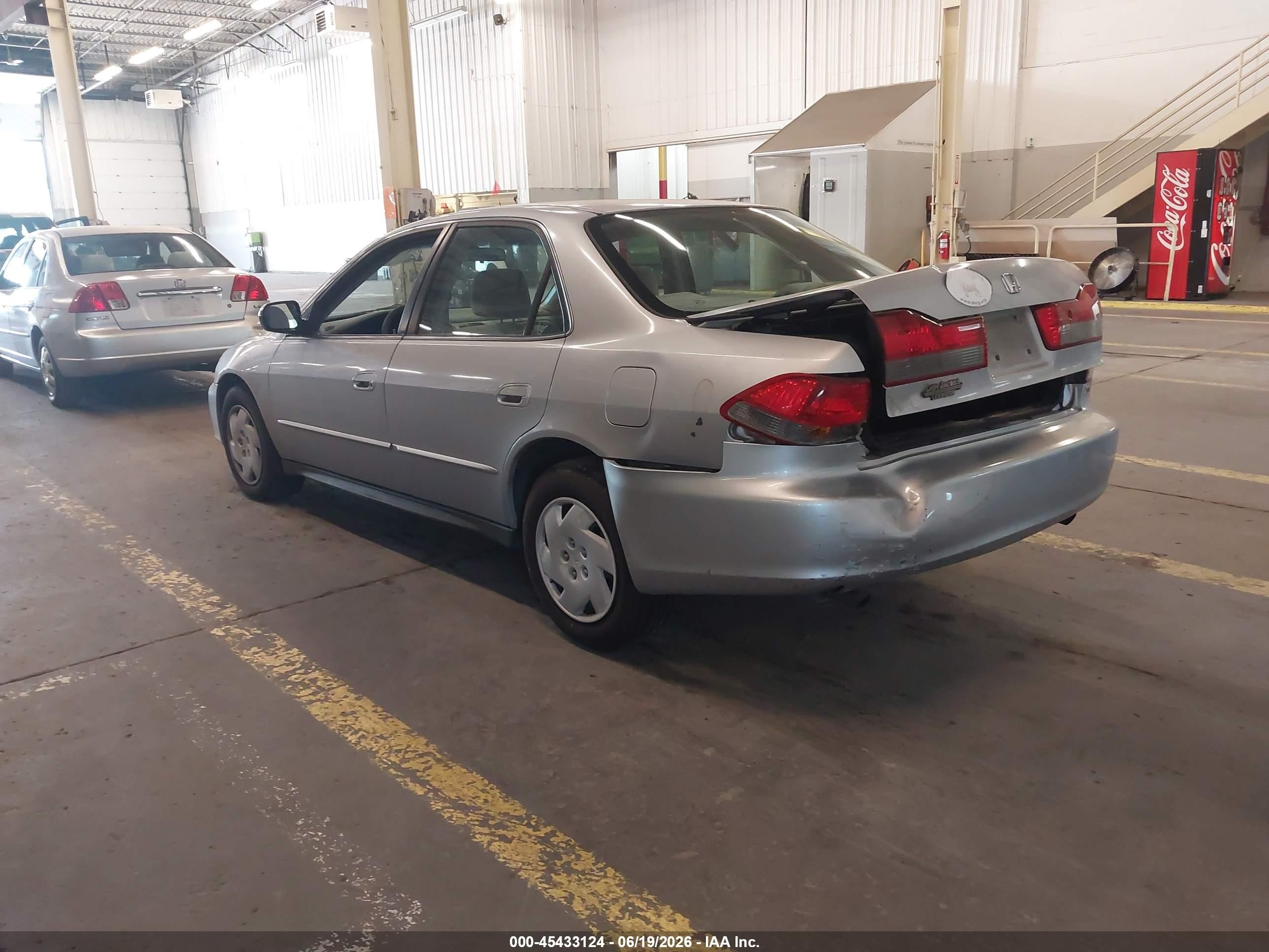 2001 Honda Accord 3.0 Lx Silver vin: 1HGCG16451A012117