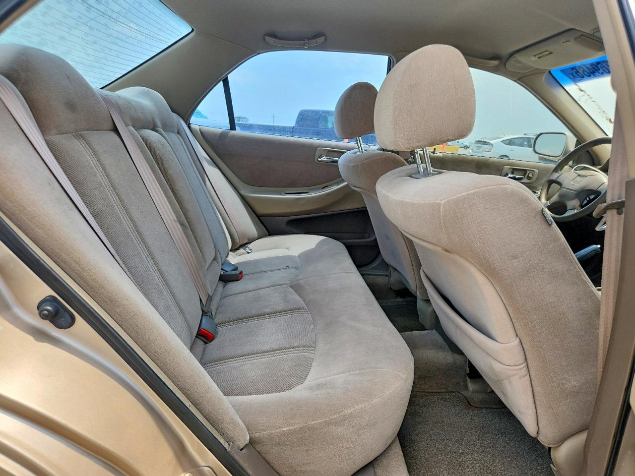 2000 Honda Accord Lx Gold vin: 1HGCG1645YA025931