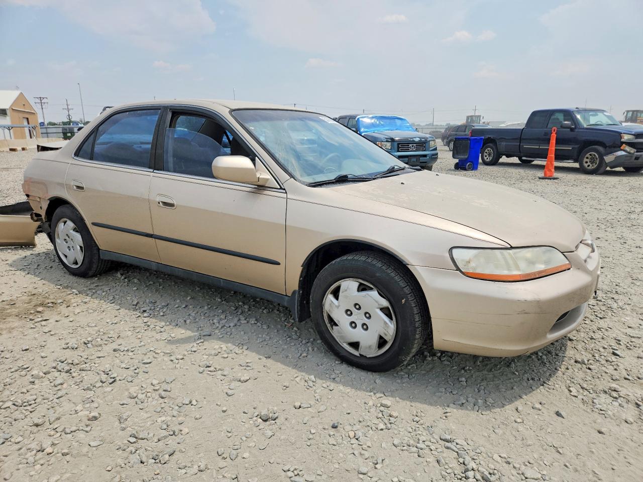 2000 Honda Accord Lx Gold vin: 1HGCG1645YA025931