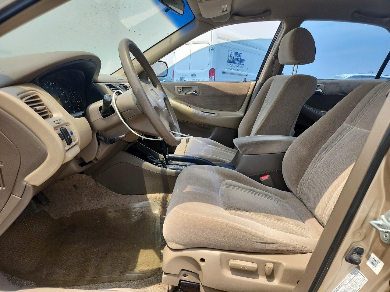 2000 Honda Accord Lx Gold vin: 1HGCG1645YA025931