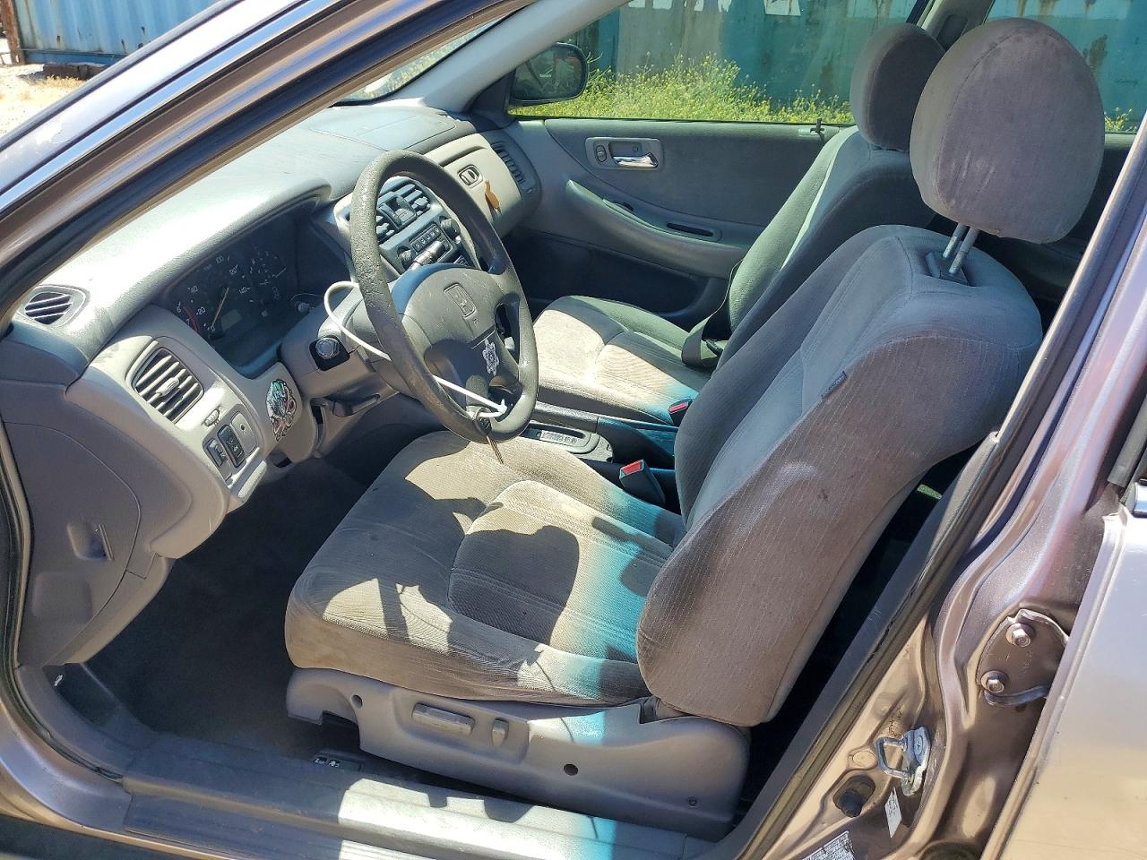 2000 Honda Accord Lx Gray vin: 1HGCG1645YA058377