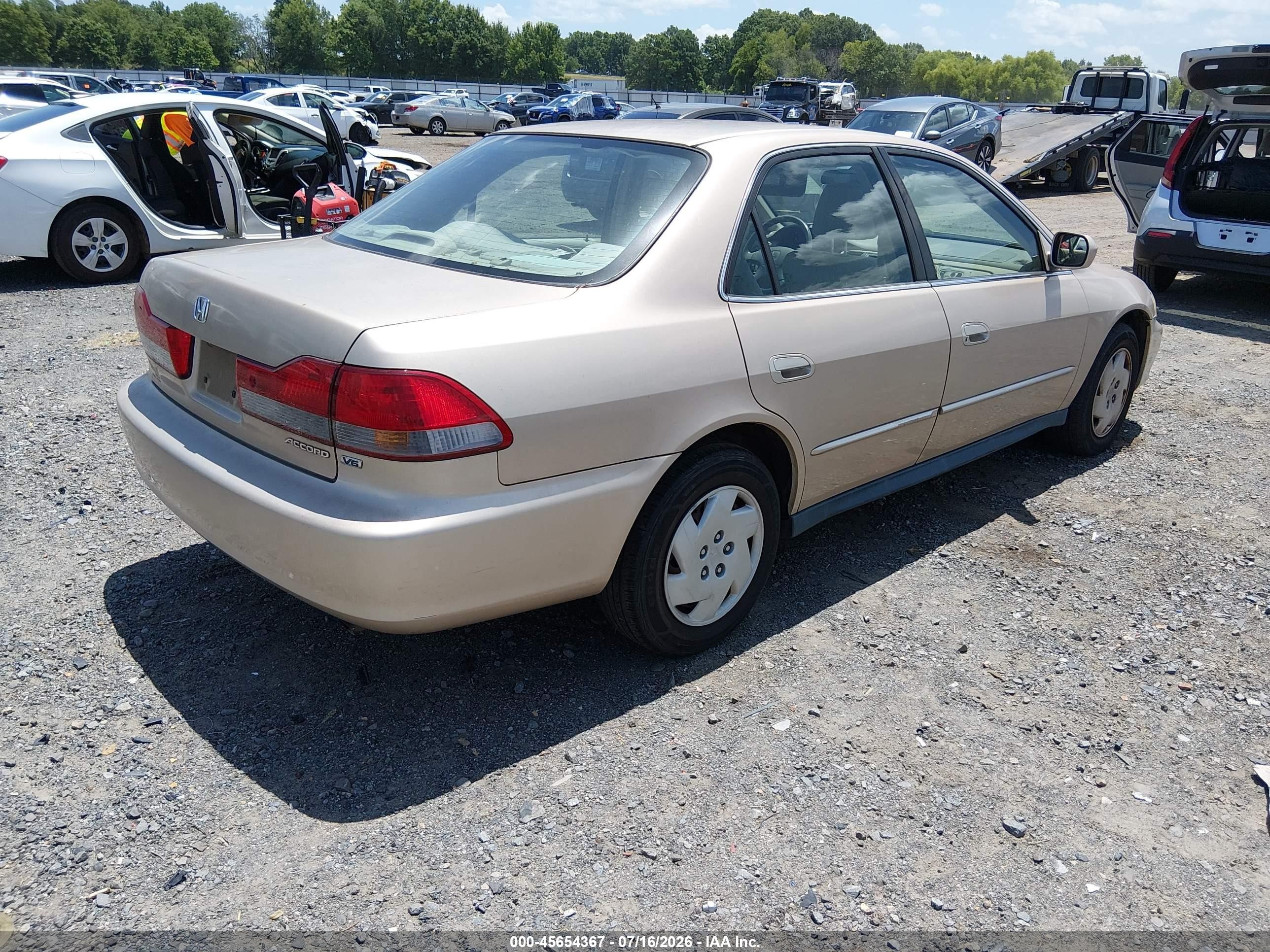 2002 Honda Accord 3.0 Lx Бежевый vin: 1HGCG16462A036489