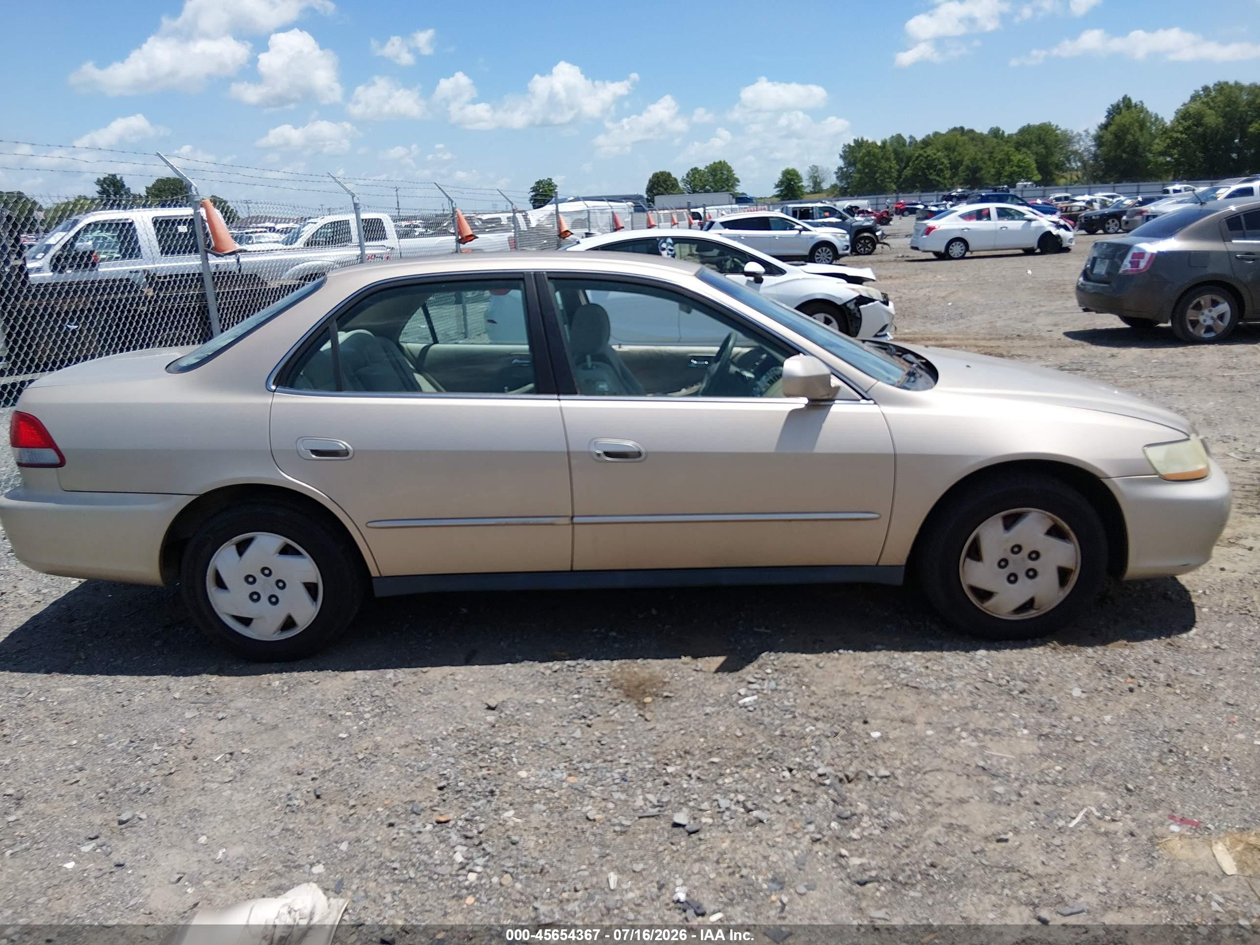 2002 Honda Accord 3.0 Lx Бежевый vin: 1HGCG16462A036489