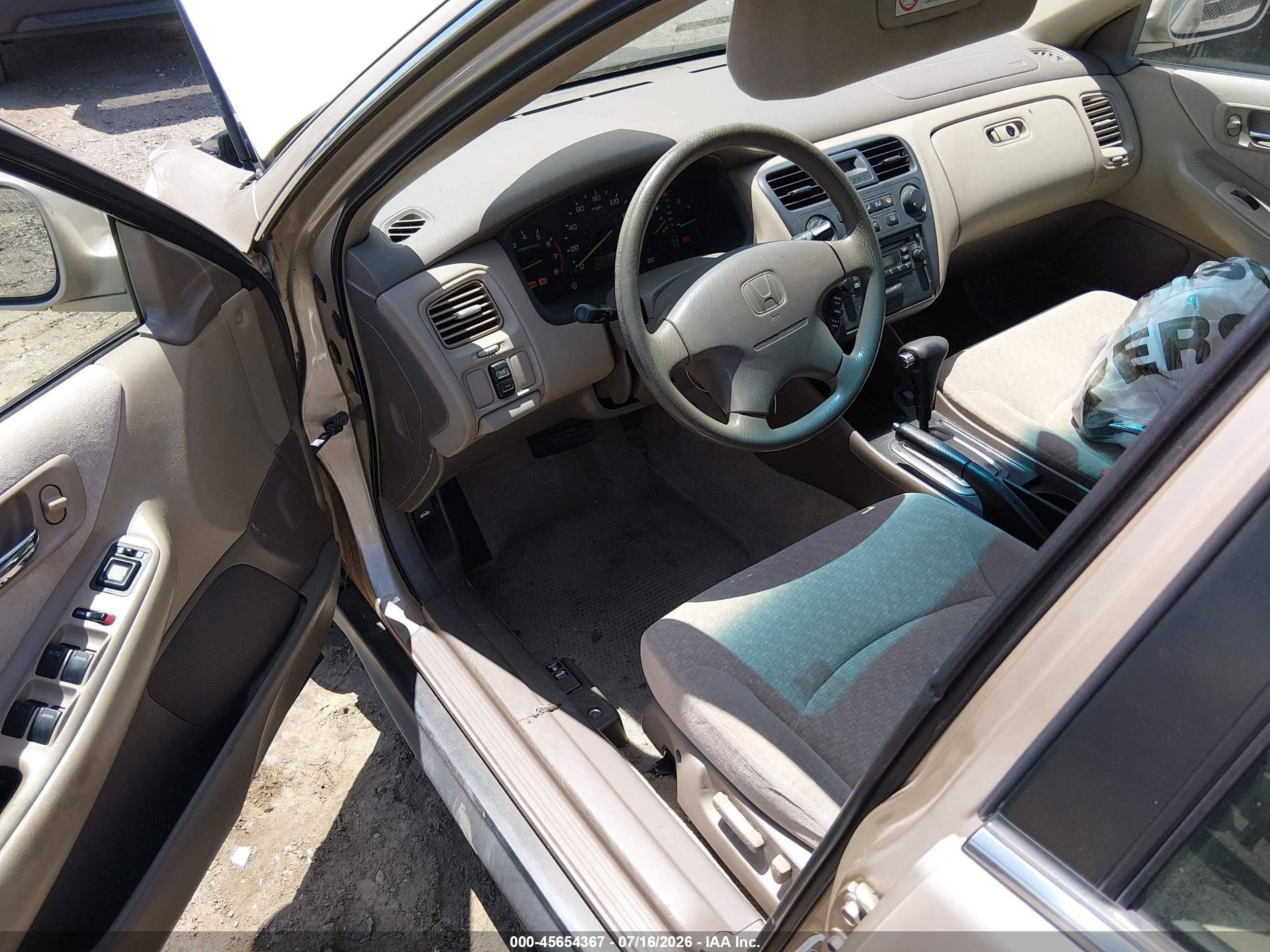 2002 Honda Accord 3.0 Lx Бежевый vin: 1HGCG16462A036489