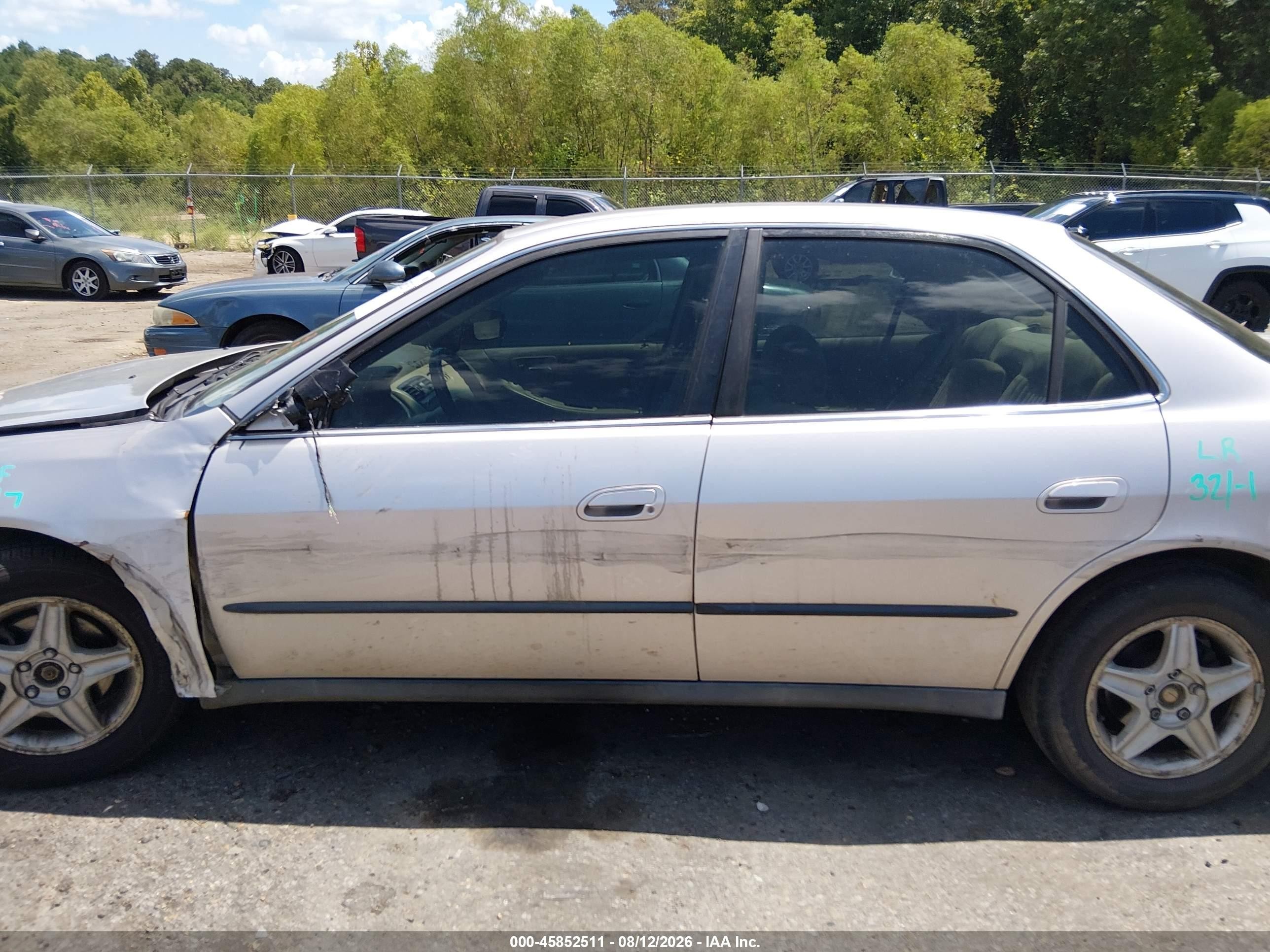 1998 Honda Accord Lx V6 Gray vin: 1HGCG1647WA025152