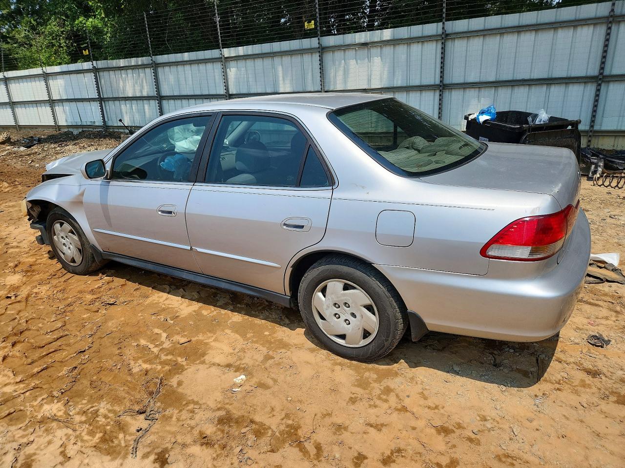 2001 Honda Accord Lx Silver vin: 1HGCG16481A069573