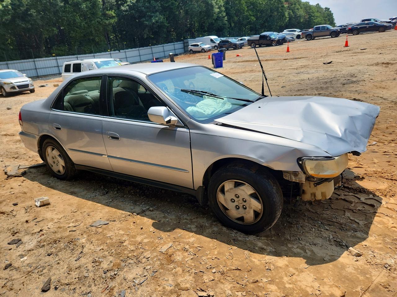 2001 Honda Accord Lx Silver vin: 1HGCG16481A069573