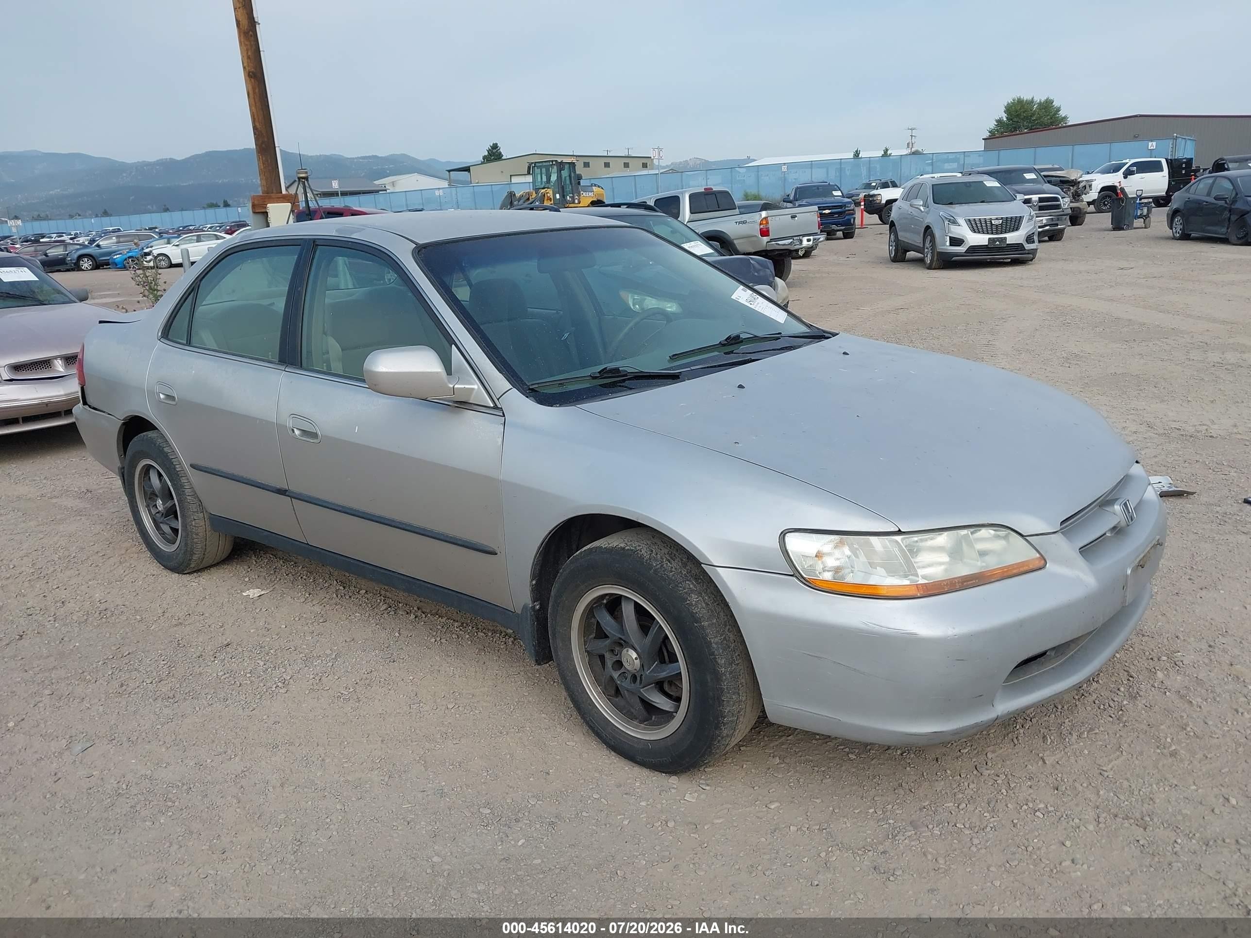 1999 Honda Accord Lx V6 Silver vin: 1HGCG1648XA065208