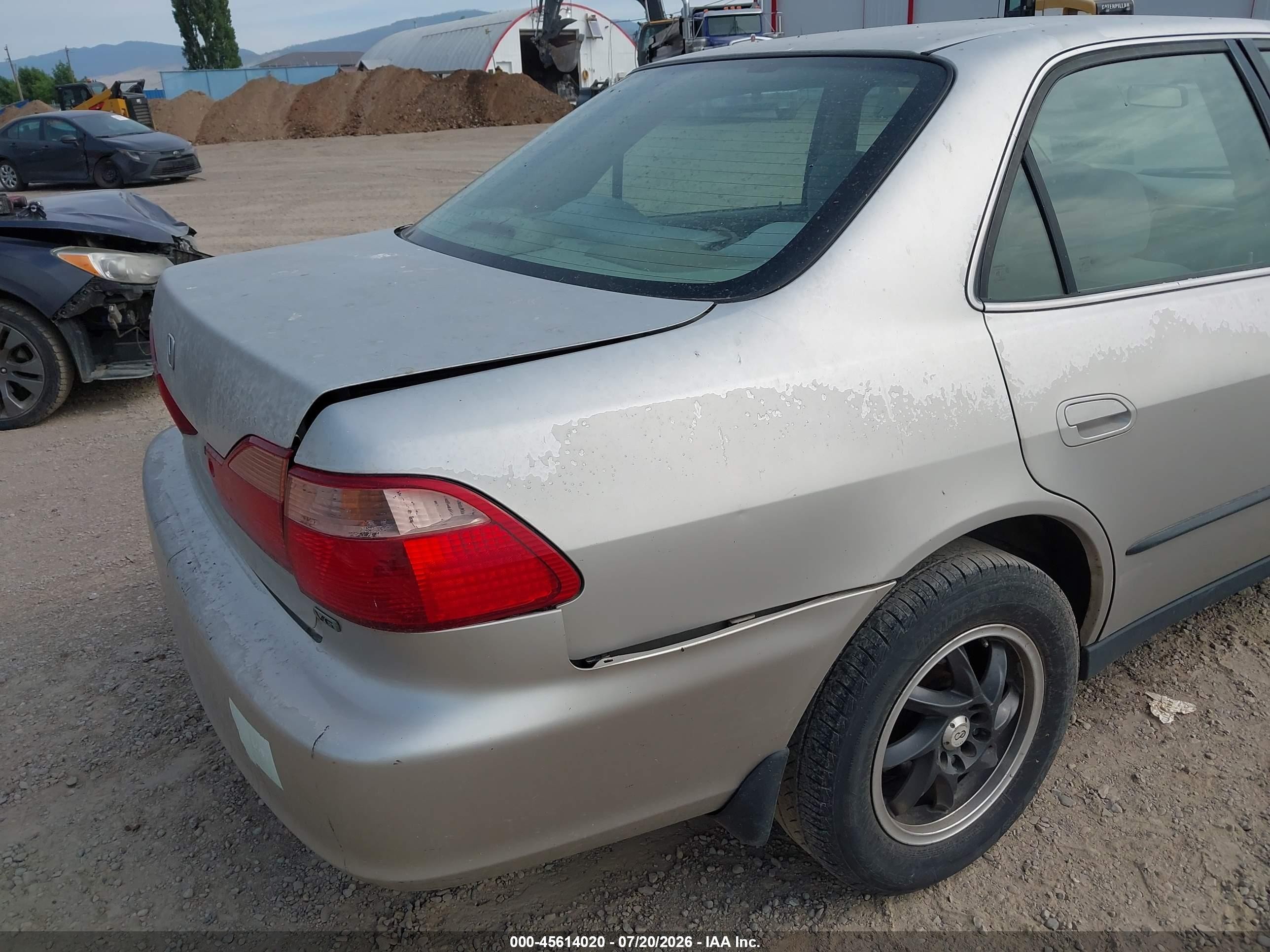 1999 Honda Accord Lx V6 Серебряный vin: 1HGCG1648XA065208