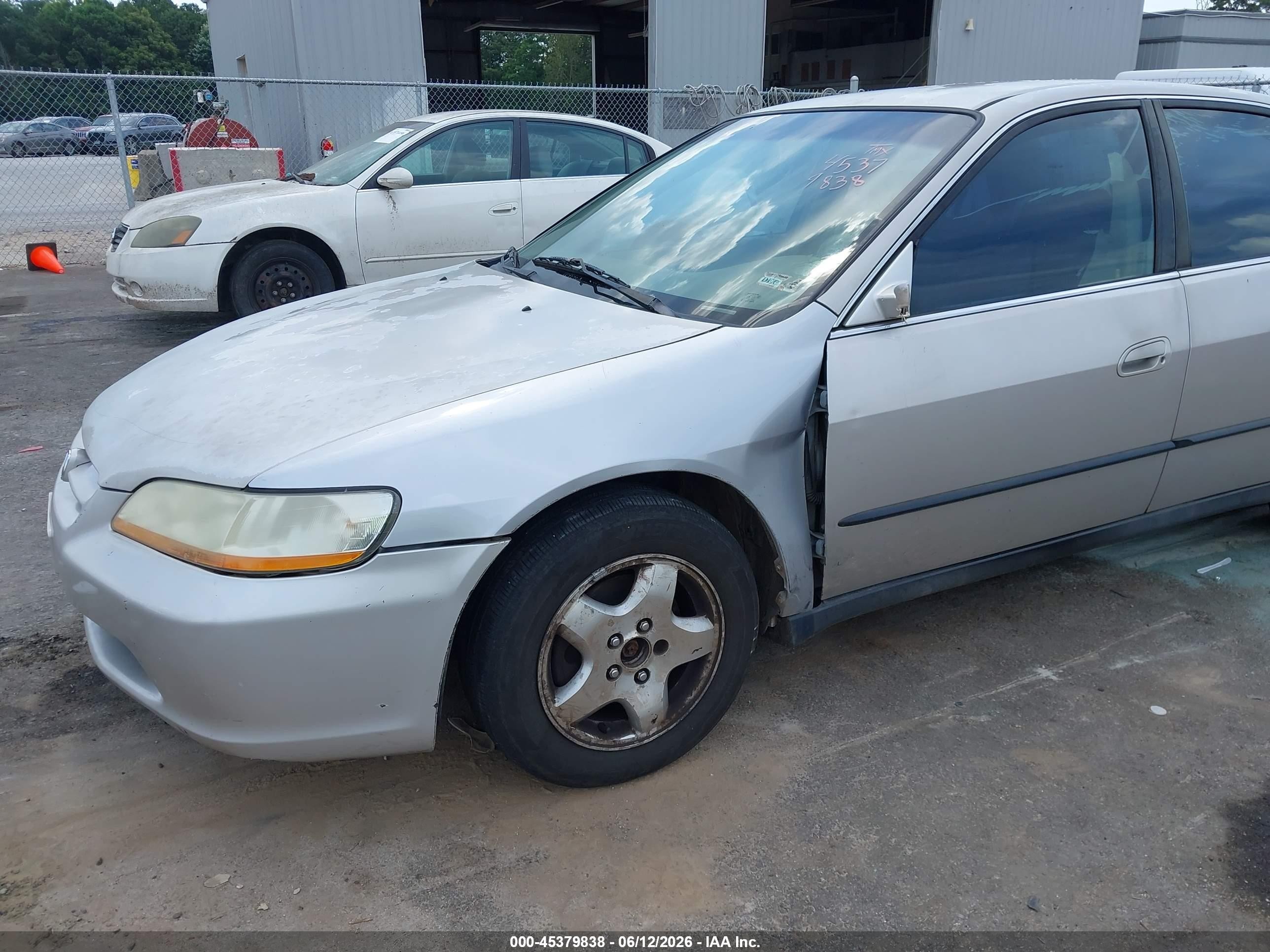 1999 Honda Accord Lx V6 Серебряный vin: 1HGCG1649XA011402