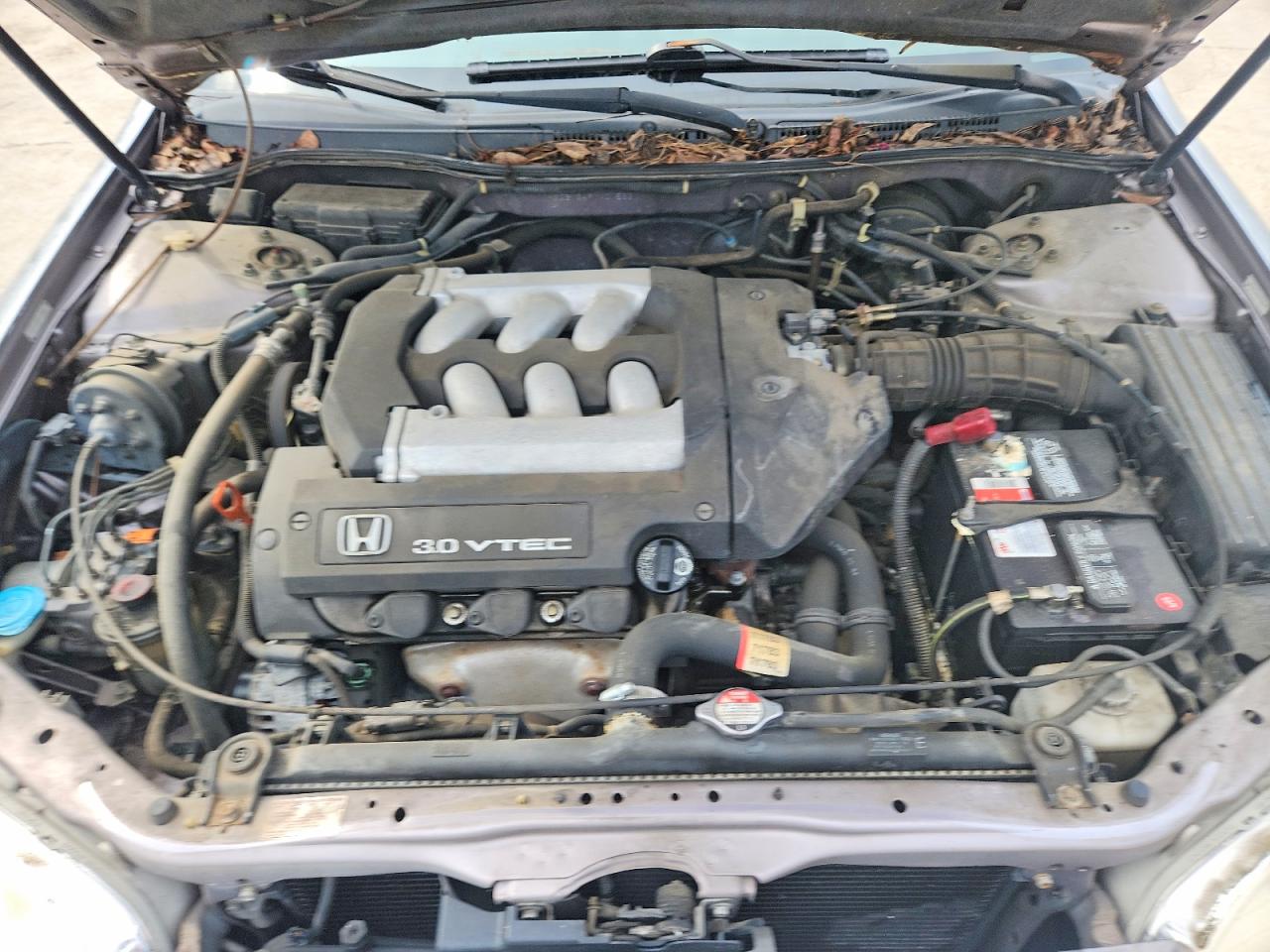 2000 Honda Accord Lx Silver vin: 1HGCG1649YA015631