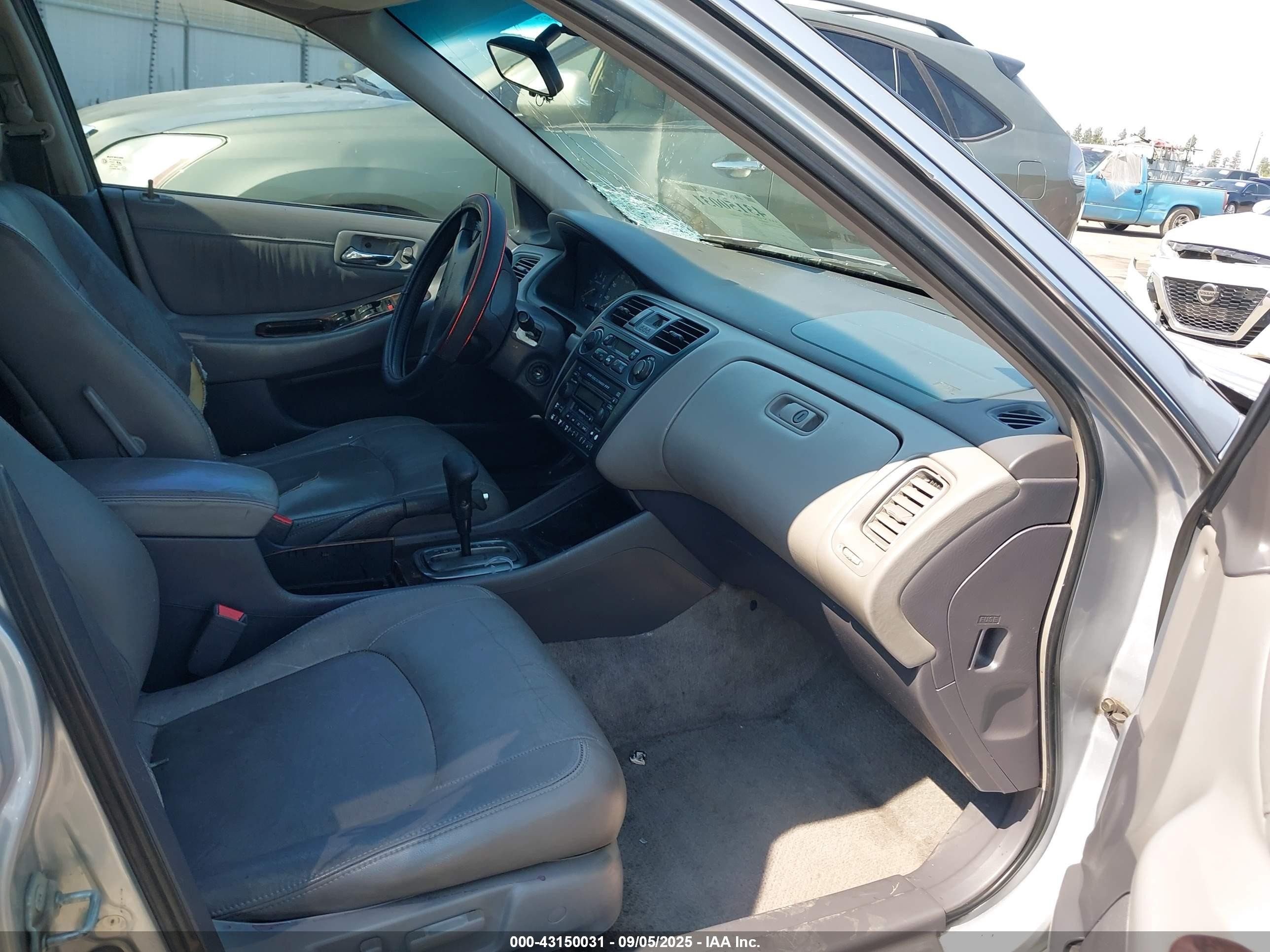 2001 Honda Accord 3.0 Ex Silver vin: 1HGCG16501A044773