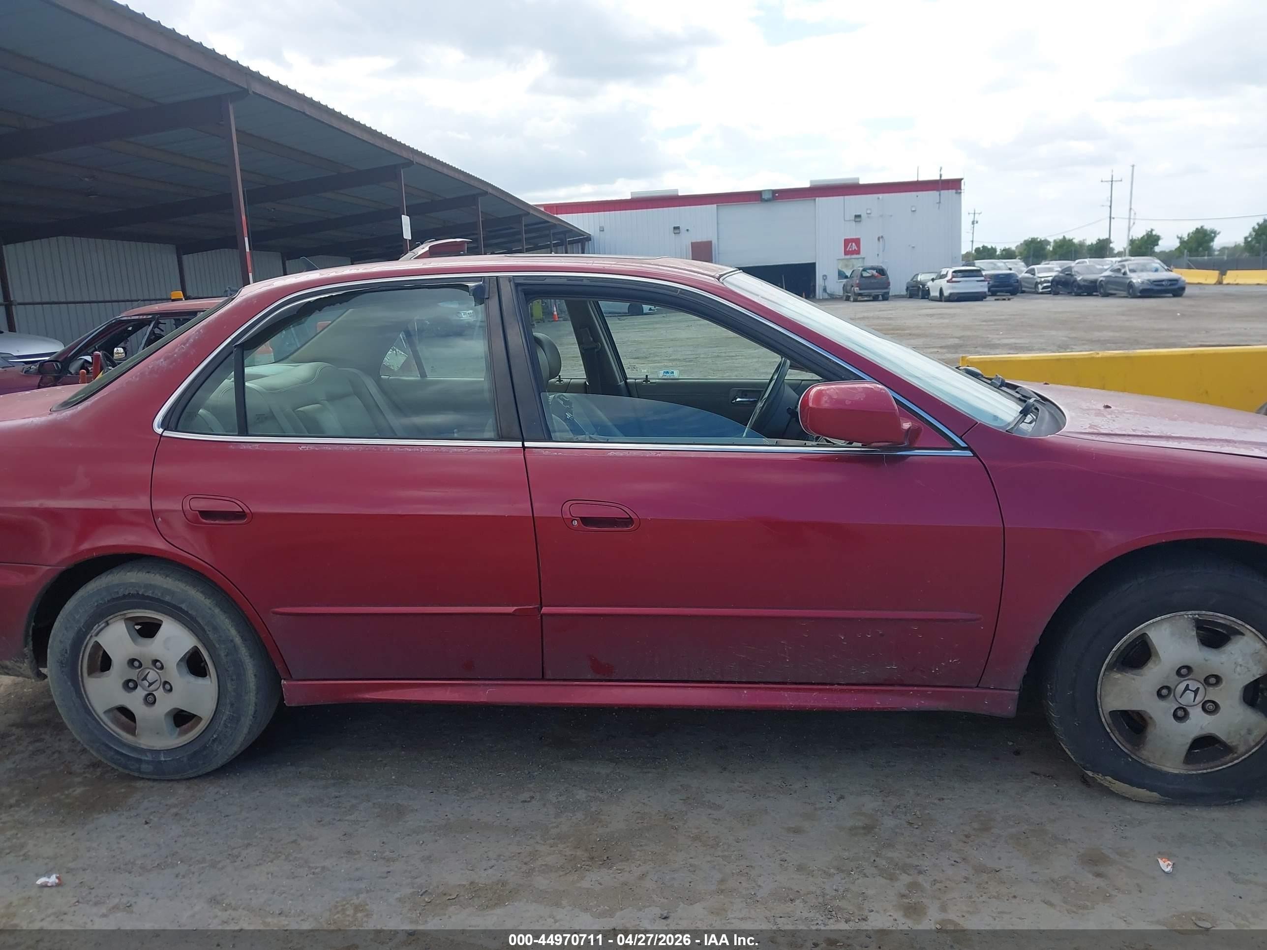 2001 Honda Accord 3.0 Ex Red vin: 1HGCG16501A069947