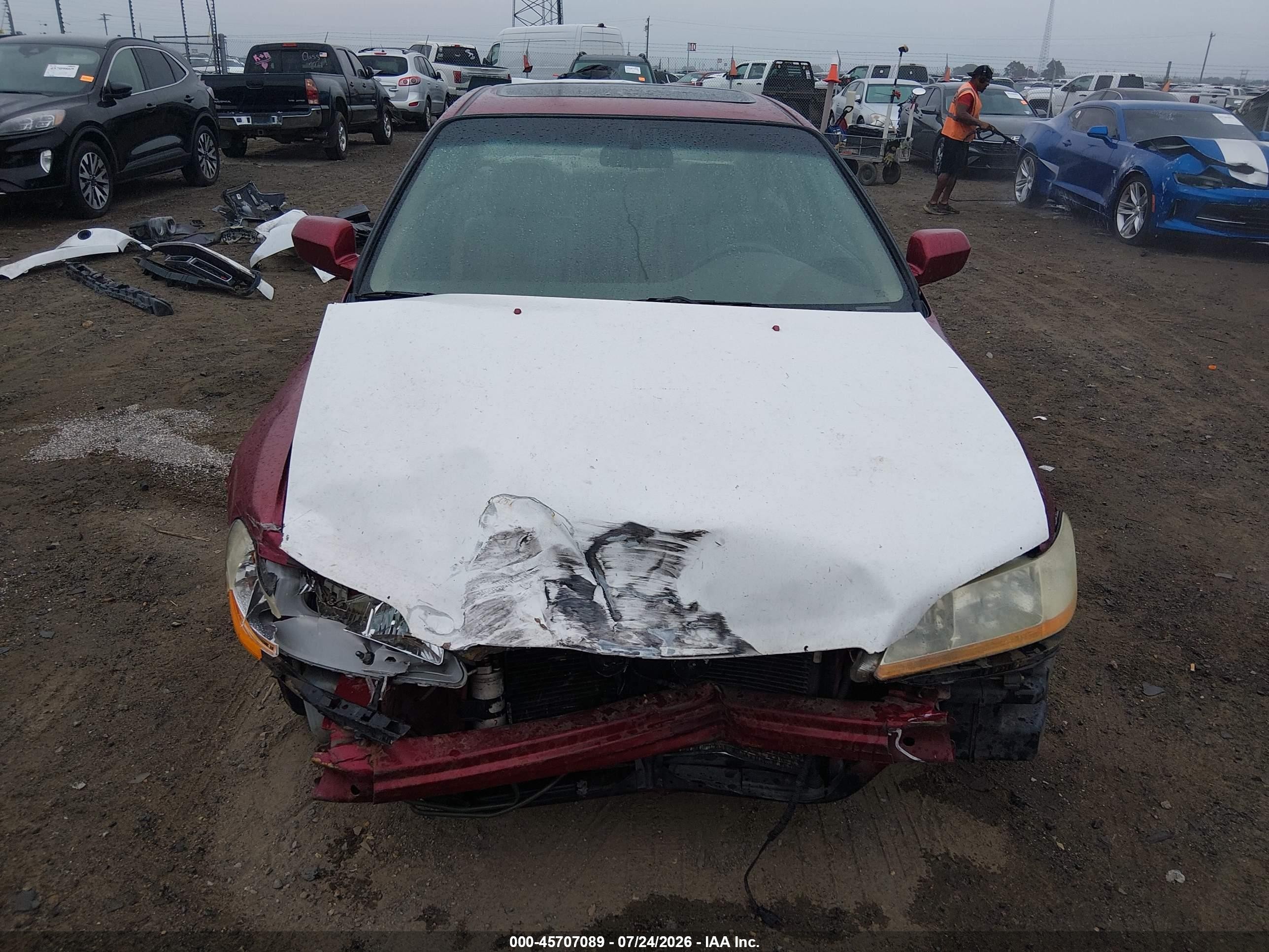 2002 Honda Accord 3.0 Ex Red vin: 1HGCG16502A010723
