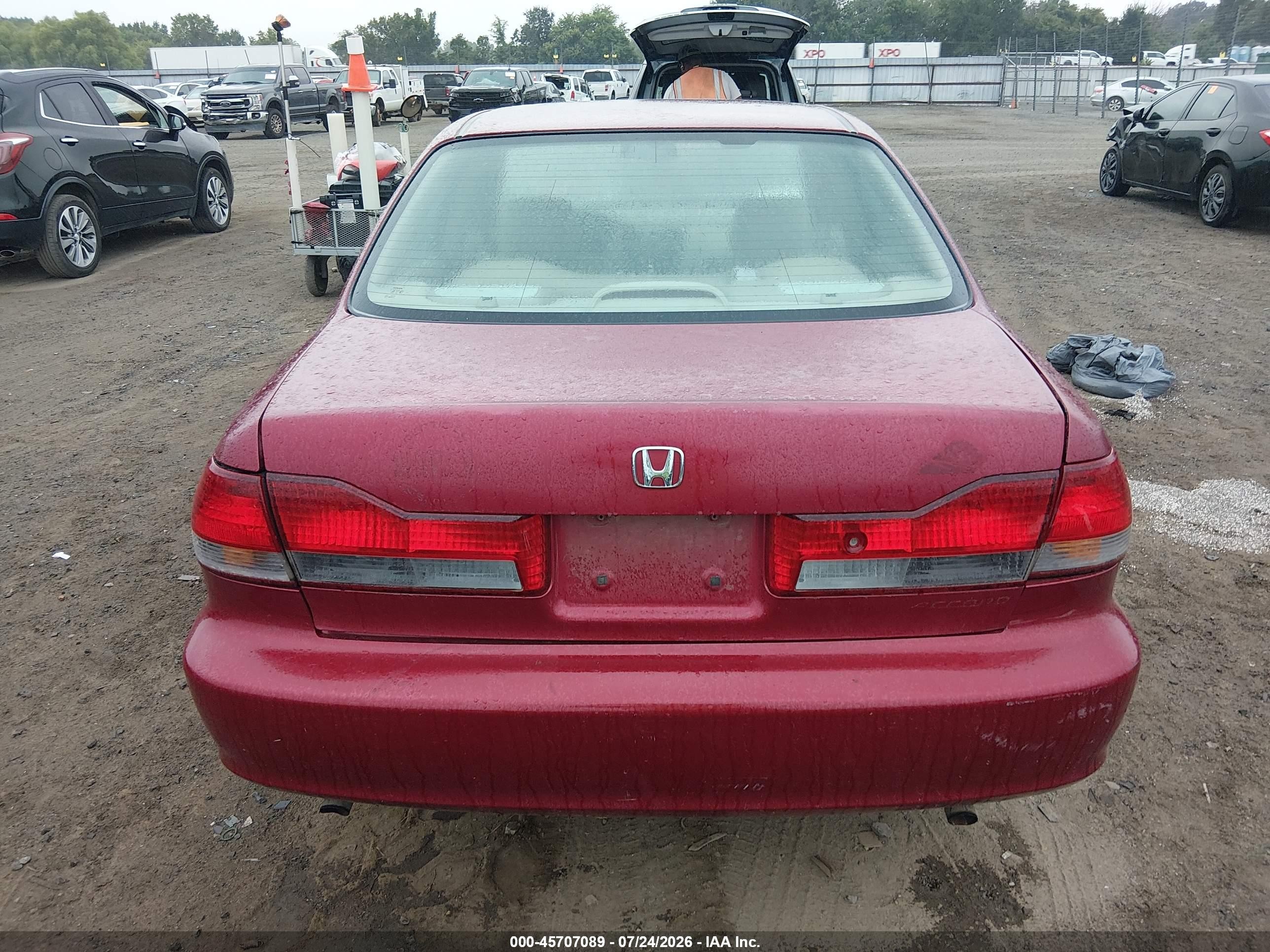 2002 Honda Accord 3.0 Ex Red vin: 1HGCG16502A010723