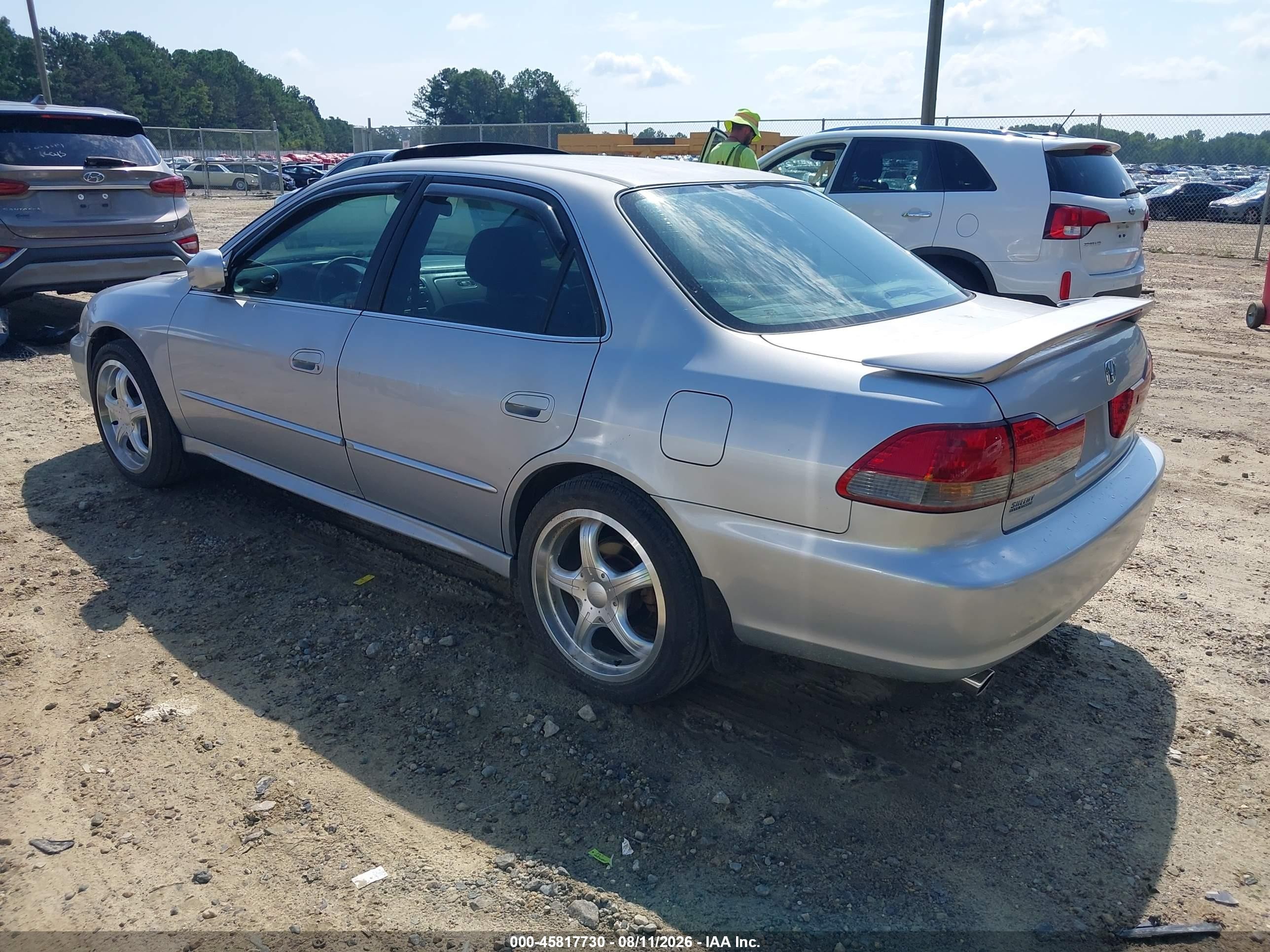 2002 Honda Accord 3.0 Ex Silver vin: 1HGCG16502A070405