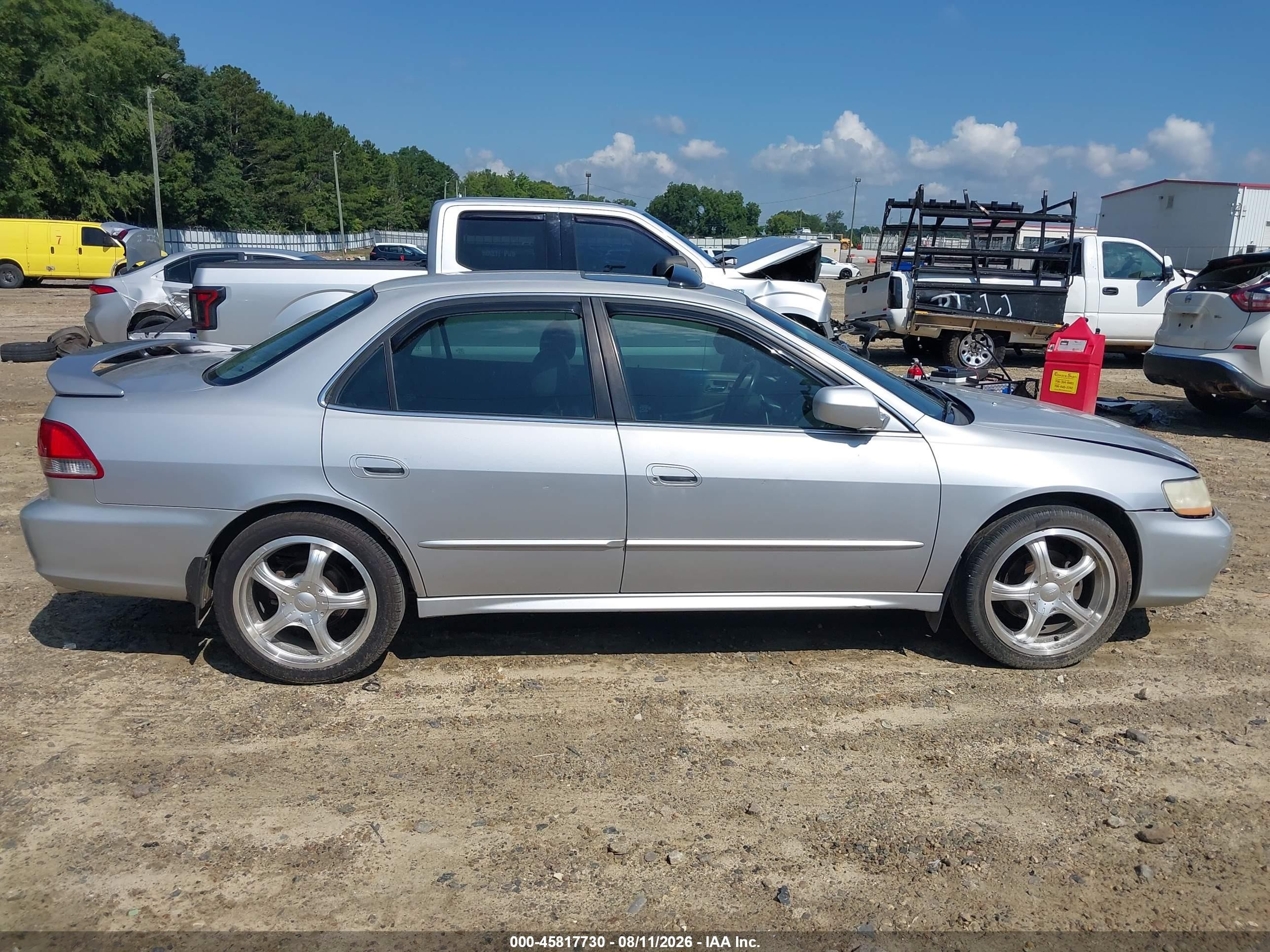 2002 Honda Accord 3.0 Ex Silver vin: 1HGCG16502A070405