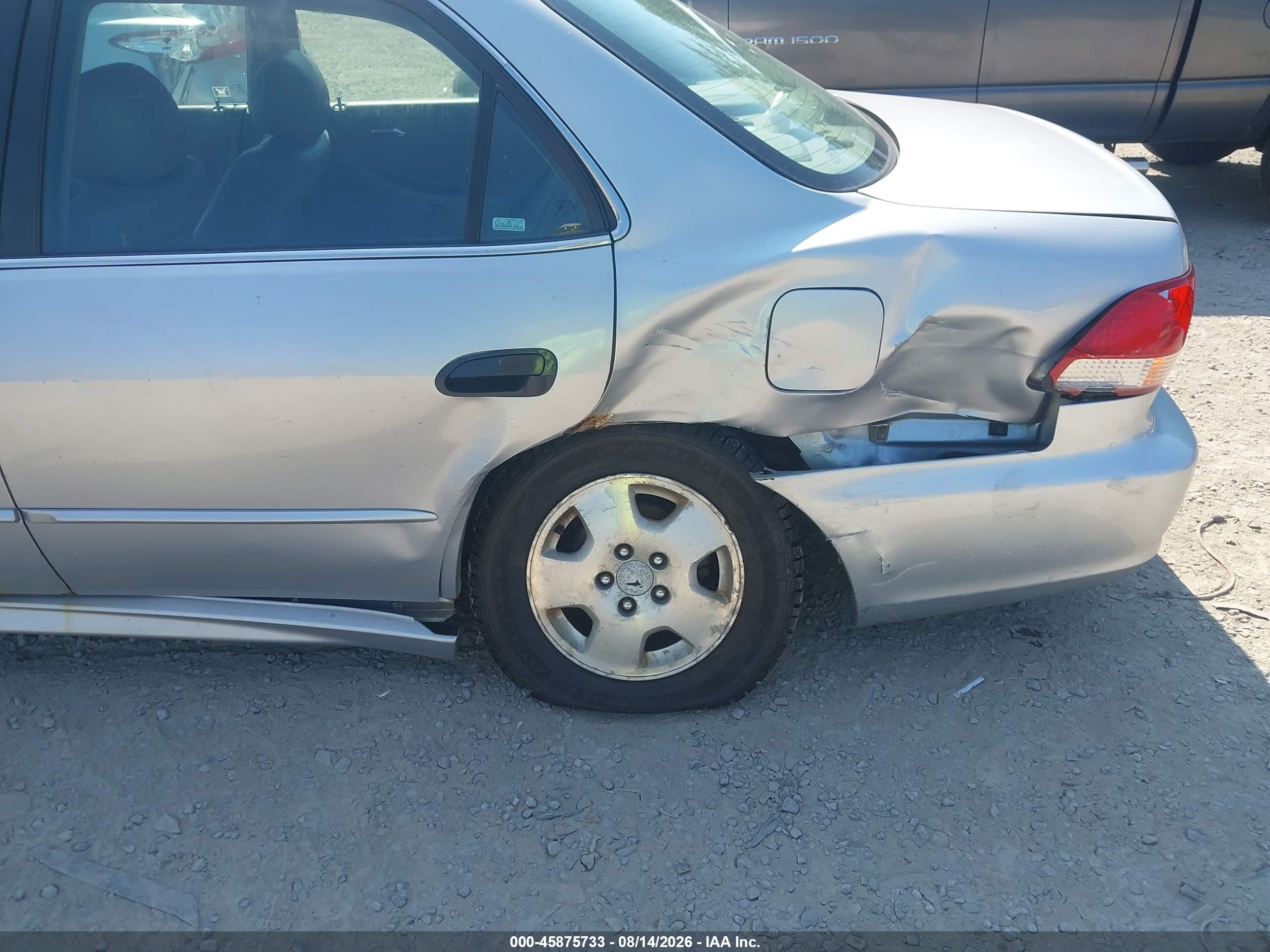 2002 Honda Accord 3.0 Ex Silver vin: 1HGCG16502A075720