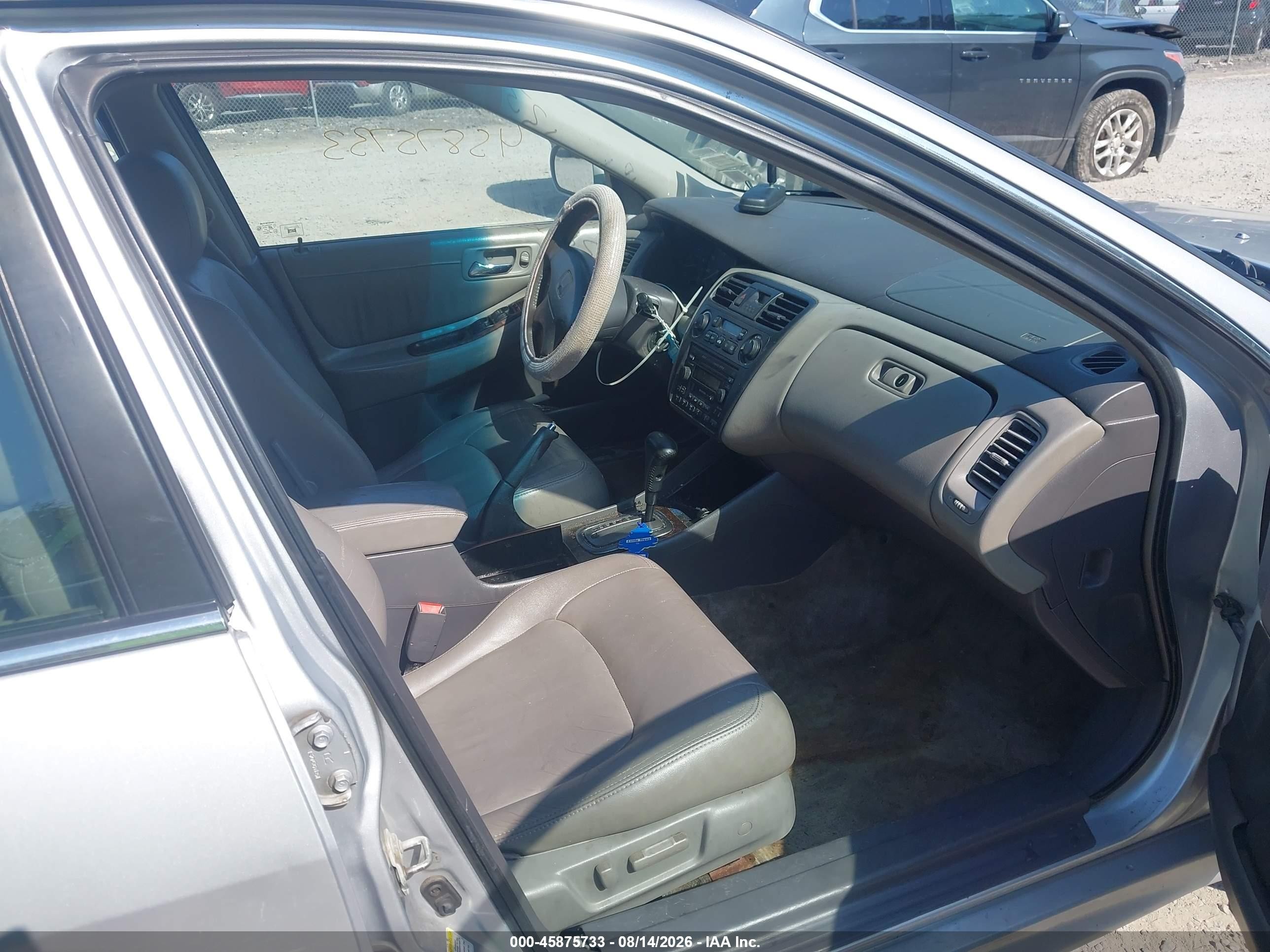 2002 Honda Accord 3.0 Ex Silver vin: 1HGCG16502A075720