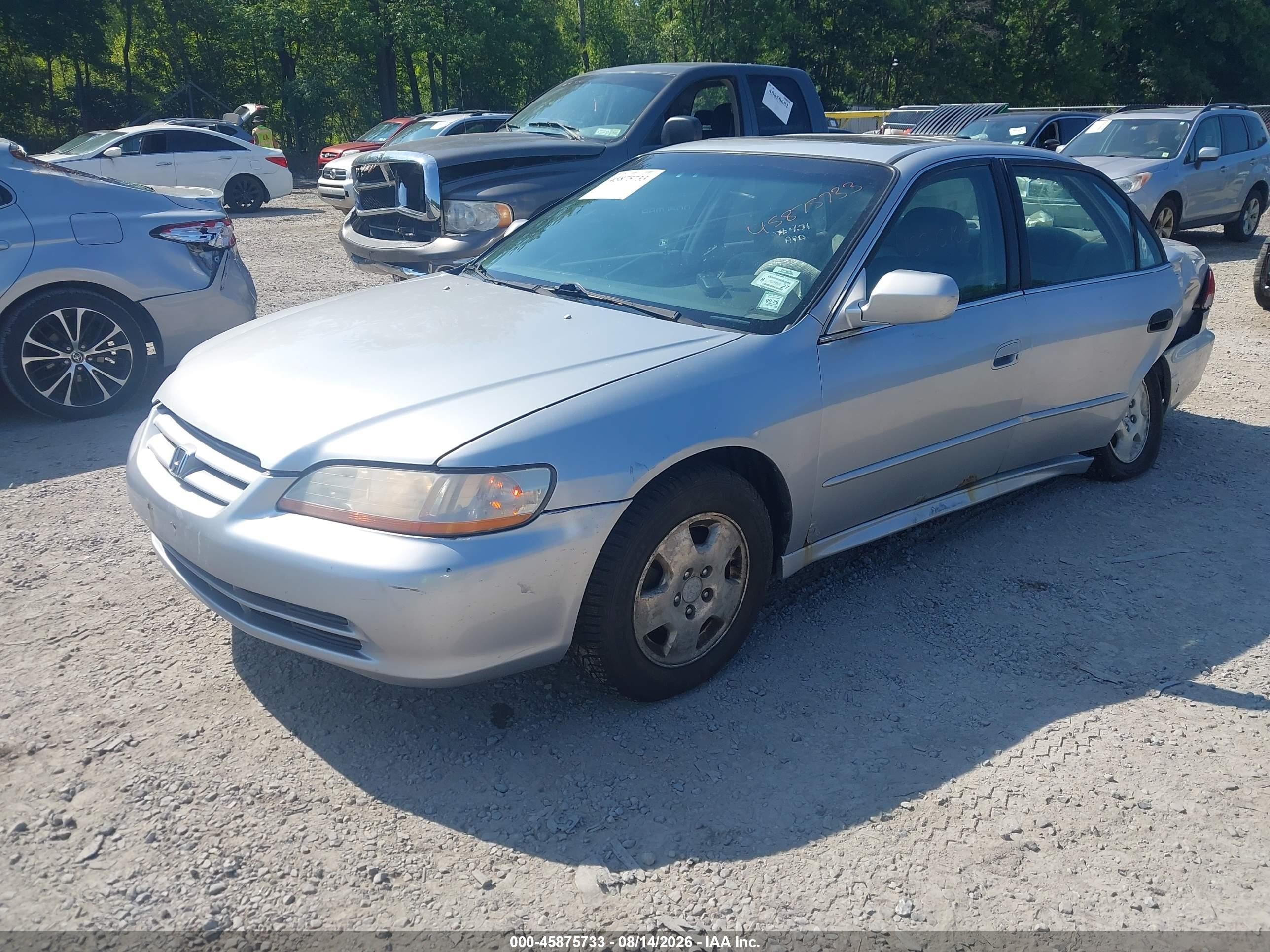 2002 Honda Accord 3.0 Ex Silver vin: 1HGCG16502A075720