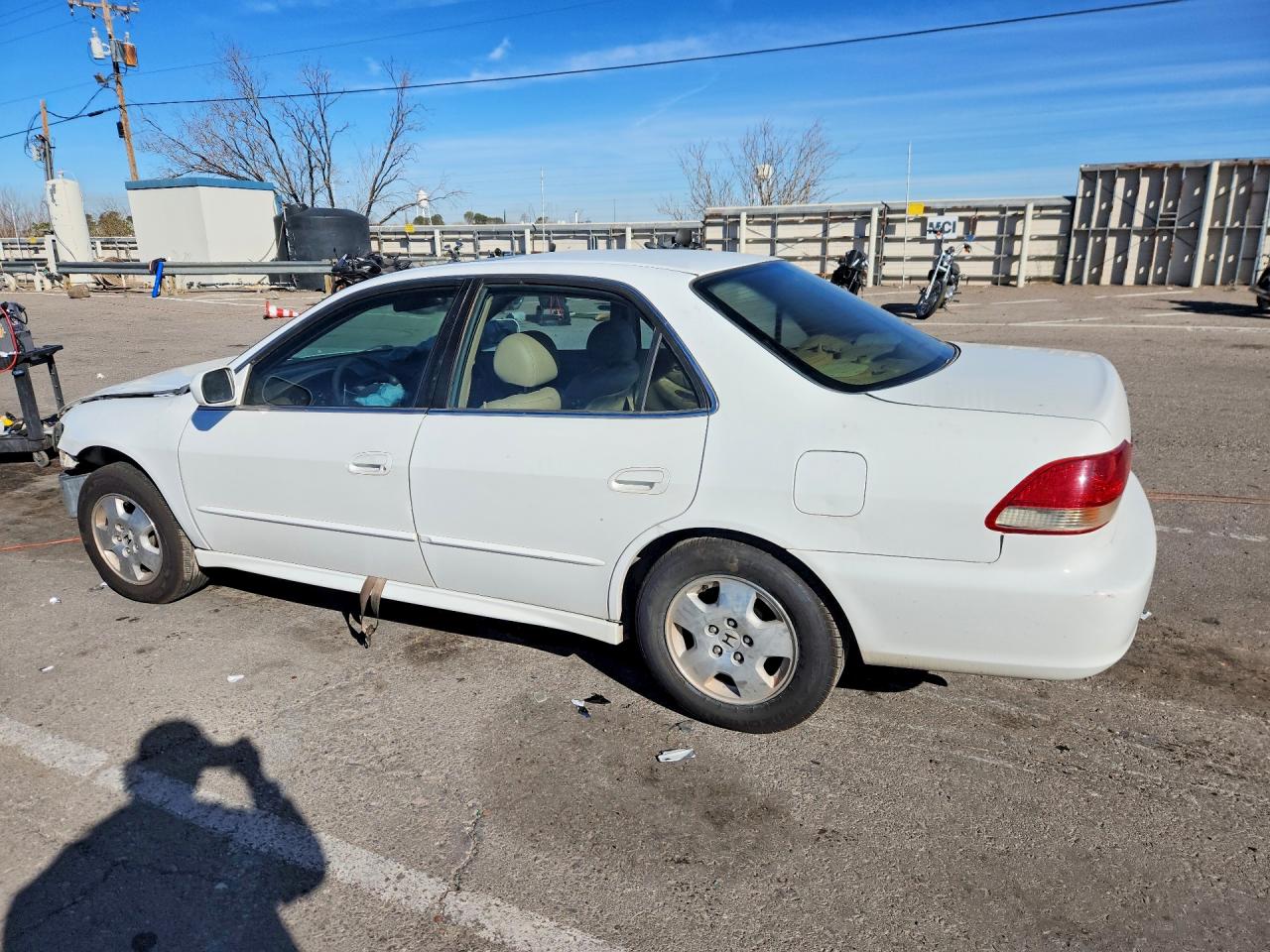 2002 Honda Accord Sedan Ex Auto White vin: 1HGCG16502A082117