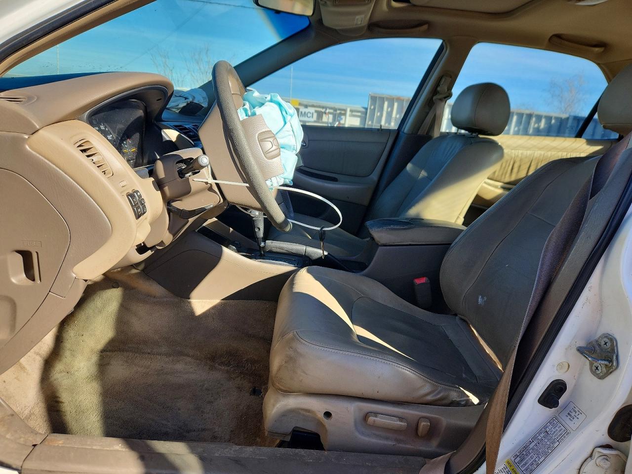 2002 Honda Accord Sedan Ex Auto White vin: 1HGCG16502A082117