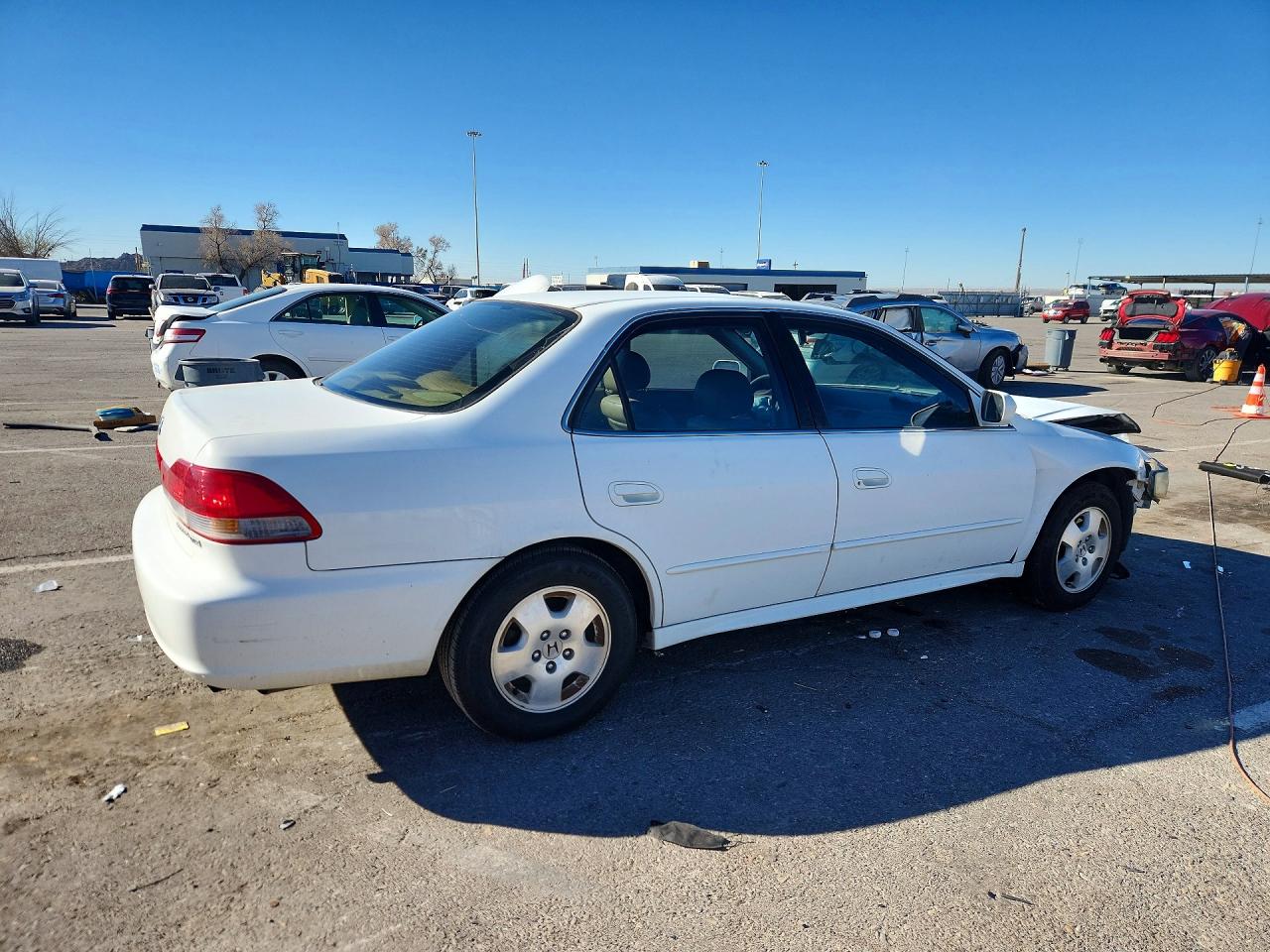 2002 Honda Accord Sedan Ex Auto White vin: 1HGCG16502A082117