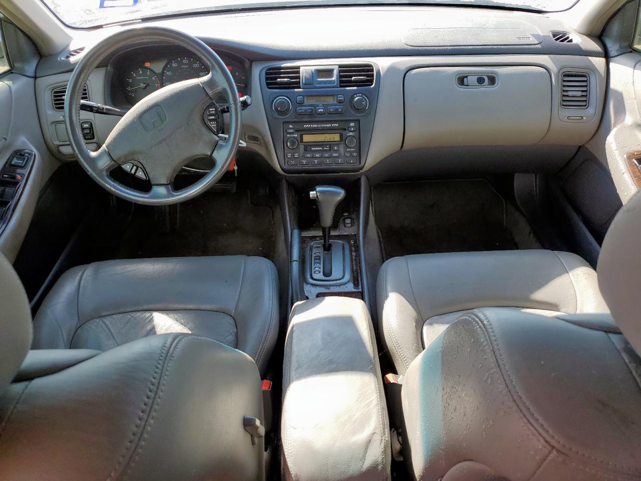 2001 Honda Accord Silver vin: 1HGCG16511A038786