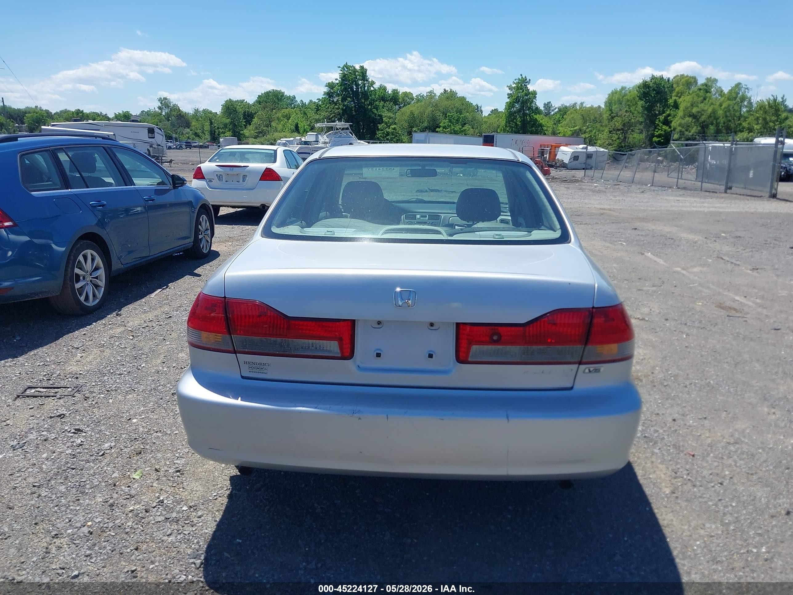 2001 Honda Accord 3.0 Ex Silver vin: 1HGCG16511A078771