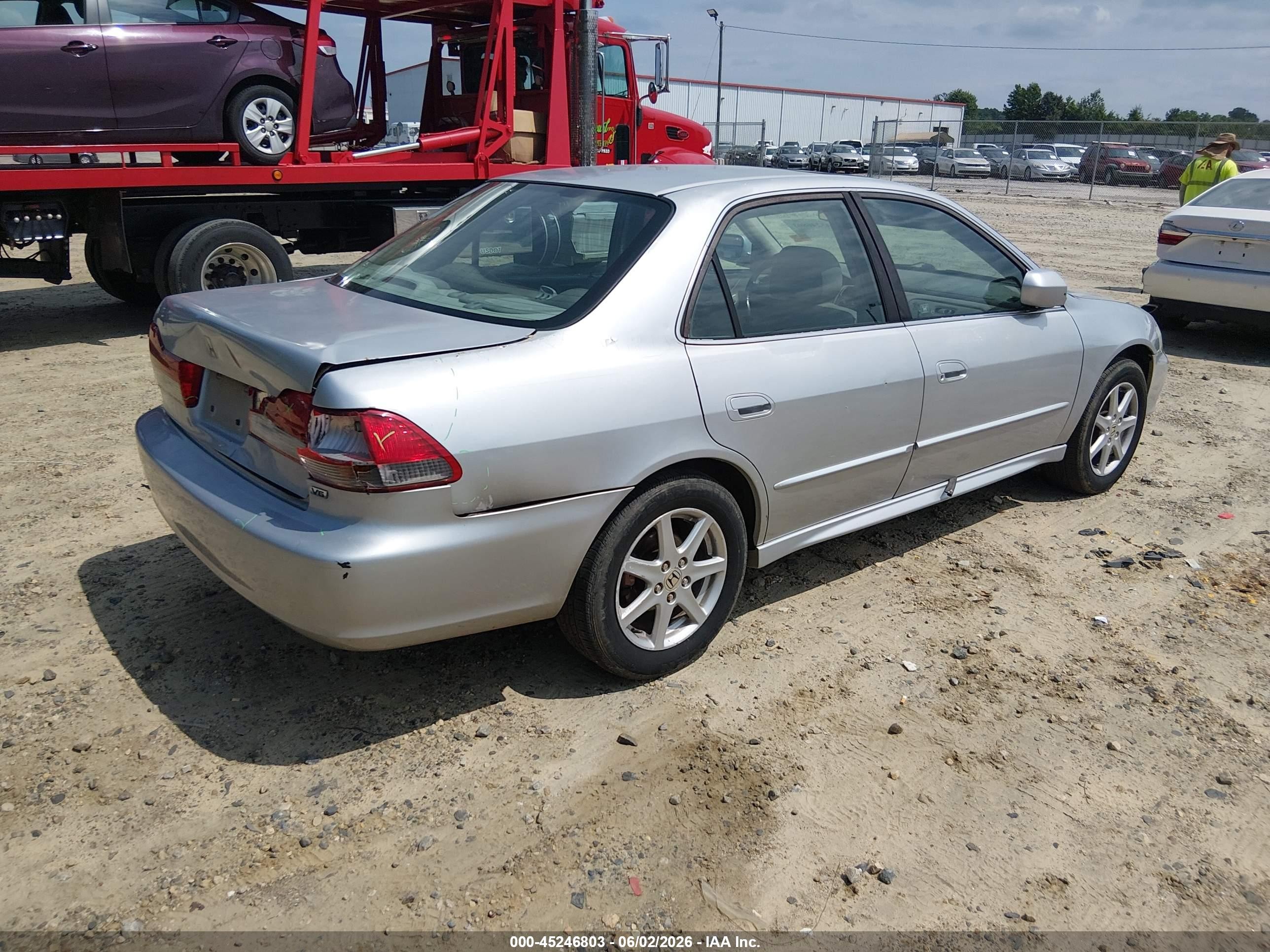 2001 Honda Accord 3.0 Ex Серебряный vin: 1HGCG16511A084585