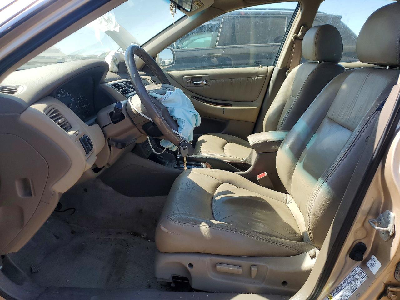2000 Honda Accord Ex Gold vin: 1HGCG1651YA073905